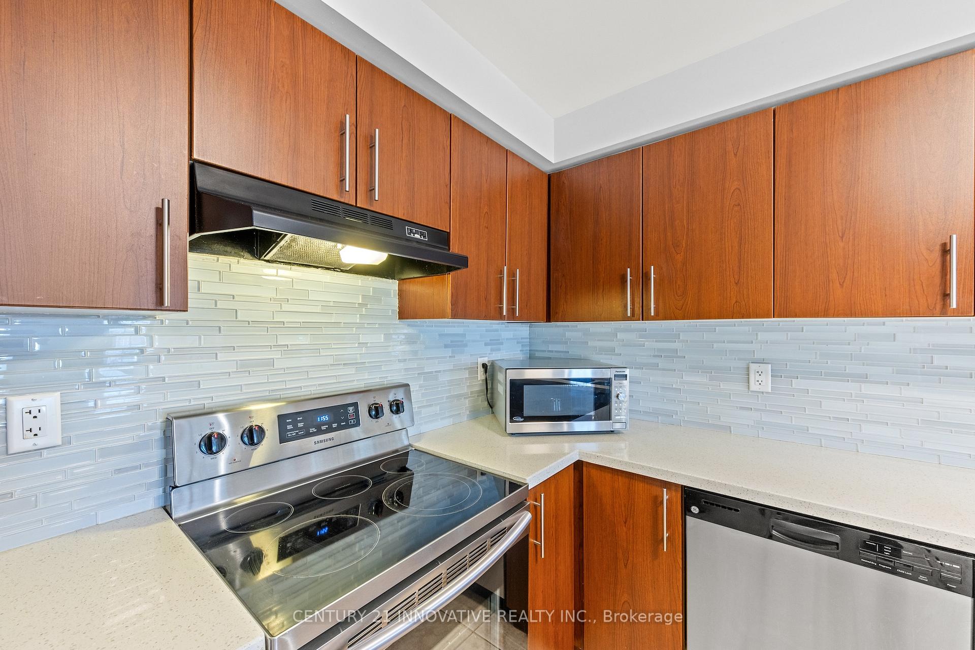 Photo 14 of 915 Hasselfeldt Heights, Milton, Coates — HOMEH