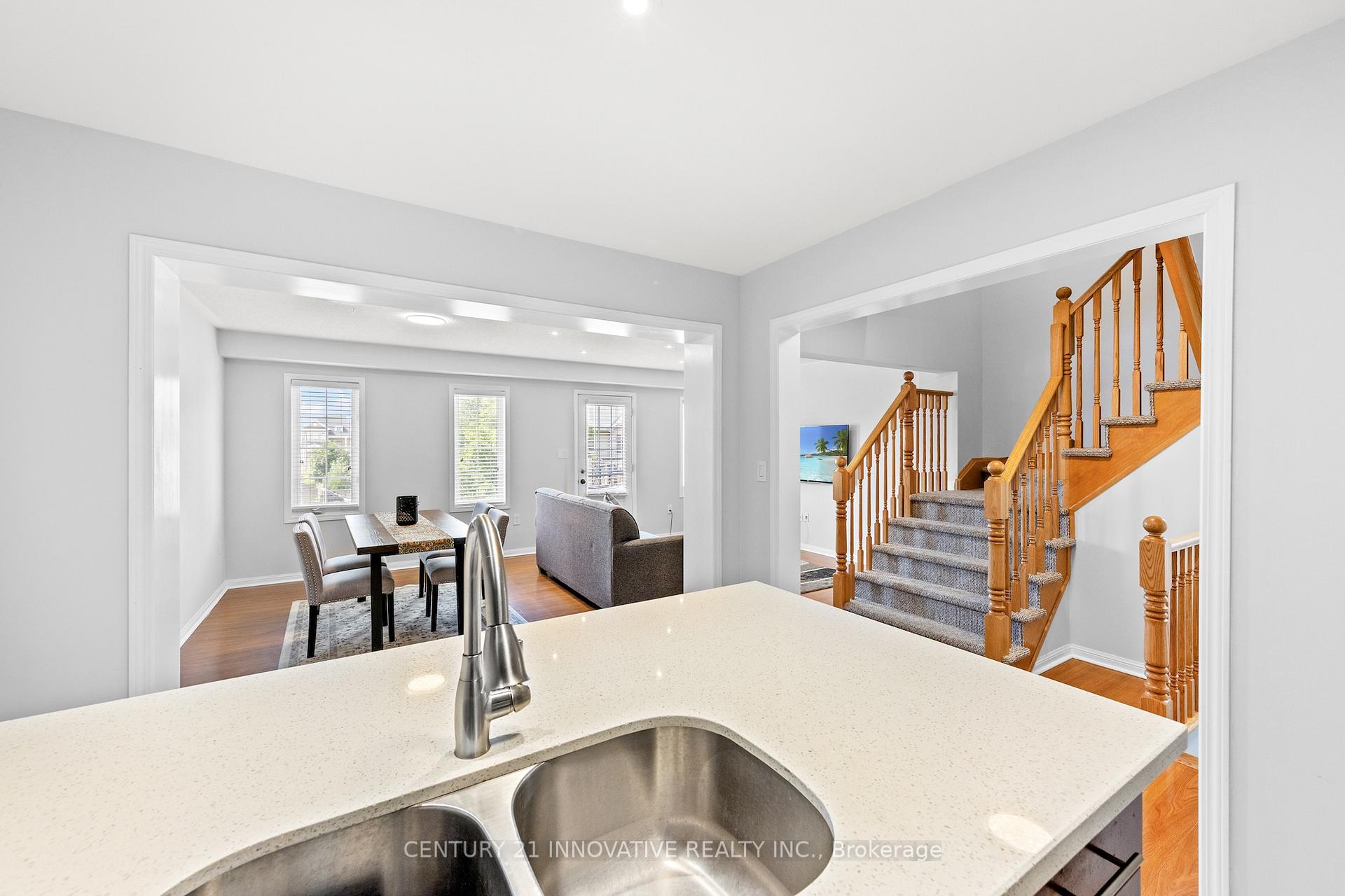 Photo 38 of 915 Hasselfeldt Heights, Milton, Coates — HOMEH