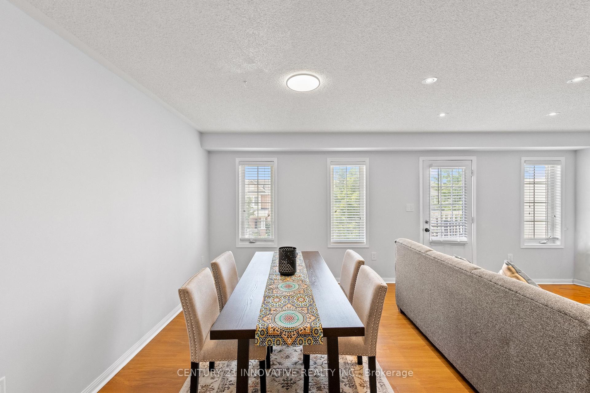 Photo 22 of 915 Hasselfeldt Heights, Milton, Coates — HOMEH