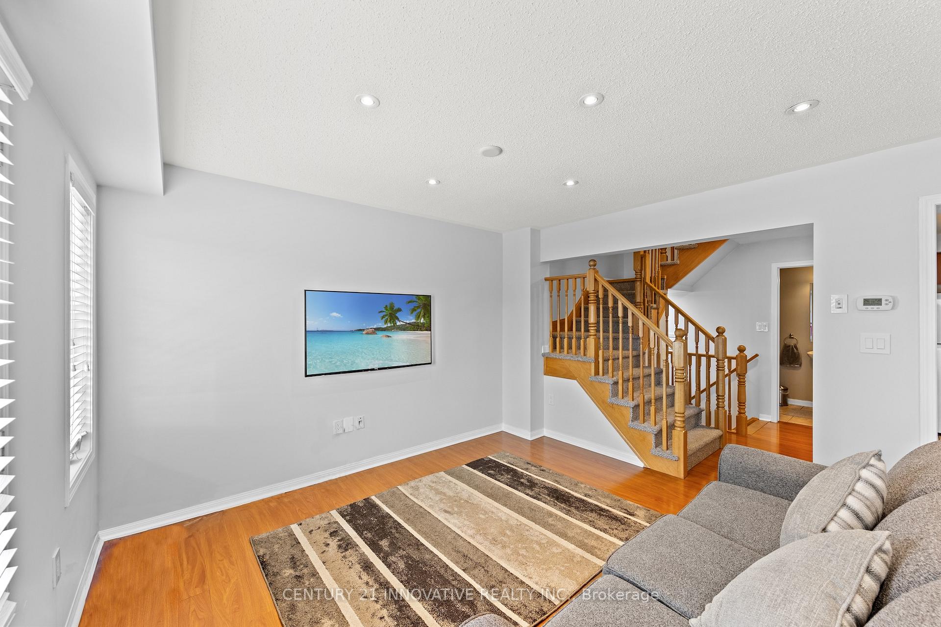 Photo 24 of 915 Hasselfeldt Heights, Milton, Coates — HOMEH