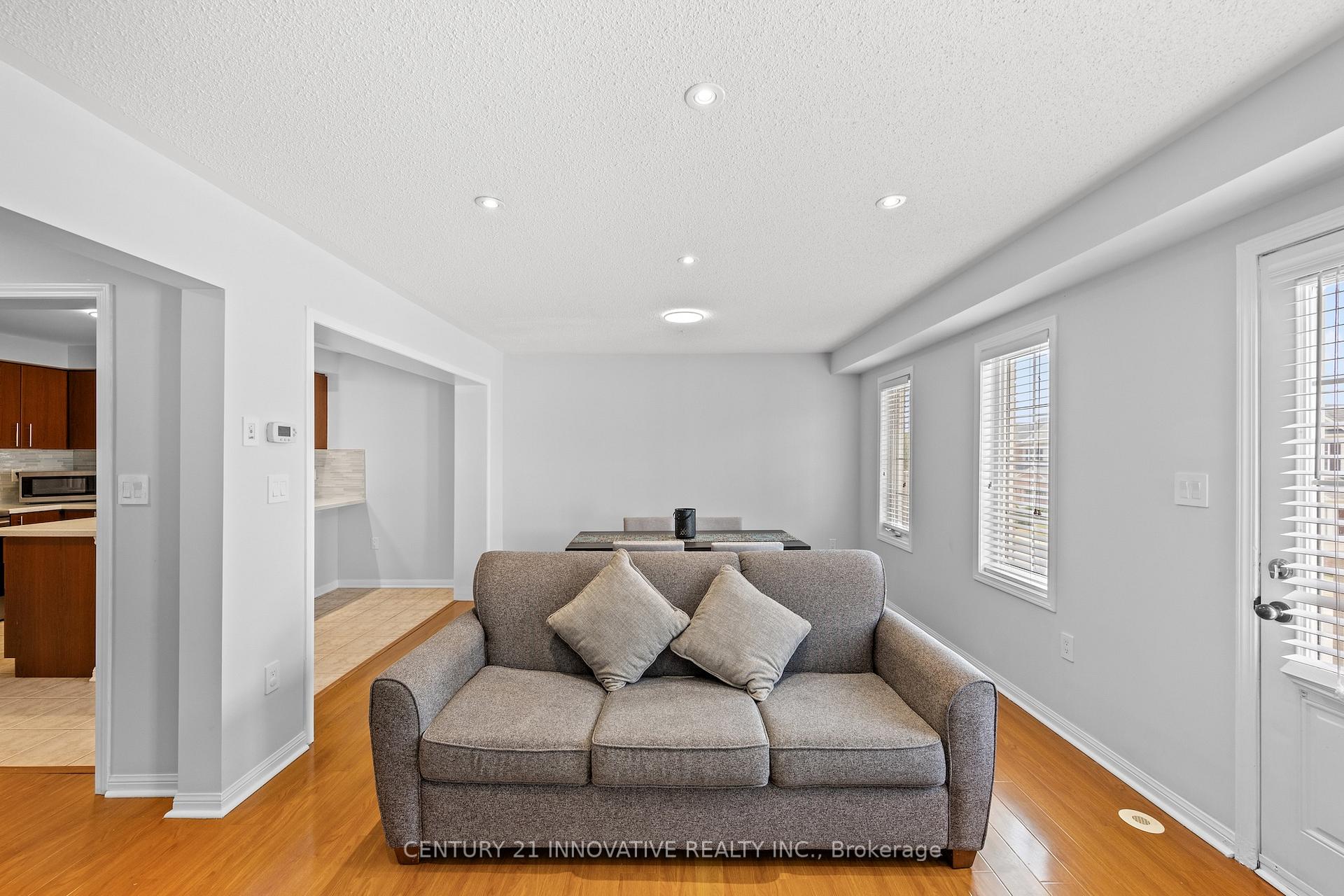 Photo 41 of 915 Hasselfeldt Heights, Milton, Coates — HOMEH