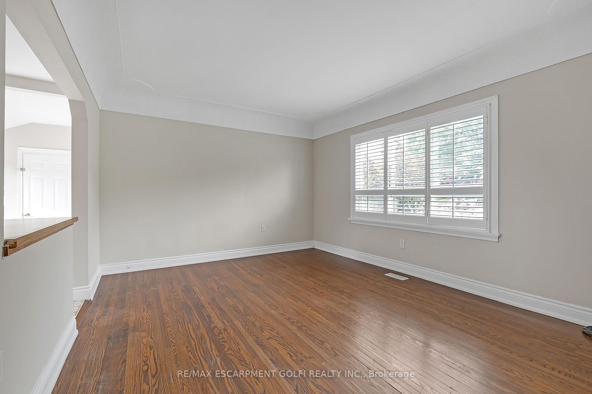 Photo 6 of 245 Cedardale Avenue, Hamilton, Stoney Creek — HOMEH