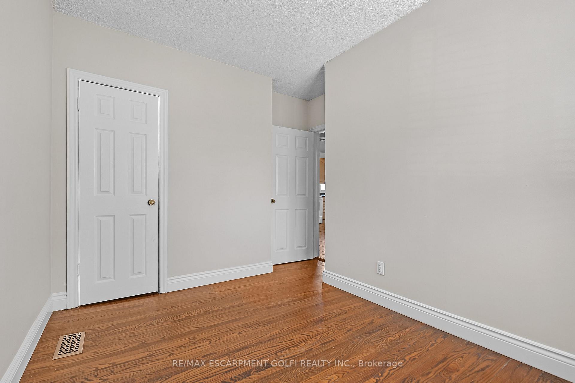Photo 15 of 245 Cedardale Avenue, Hamilton, Stoney Creek — HOMEH