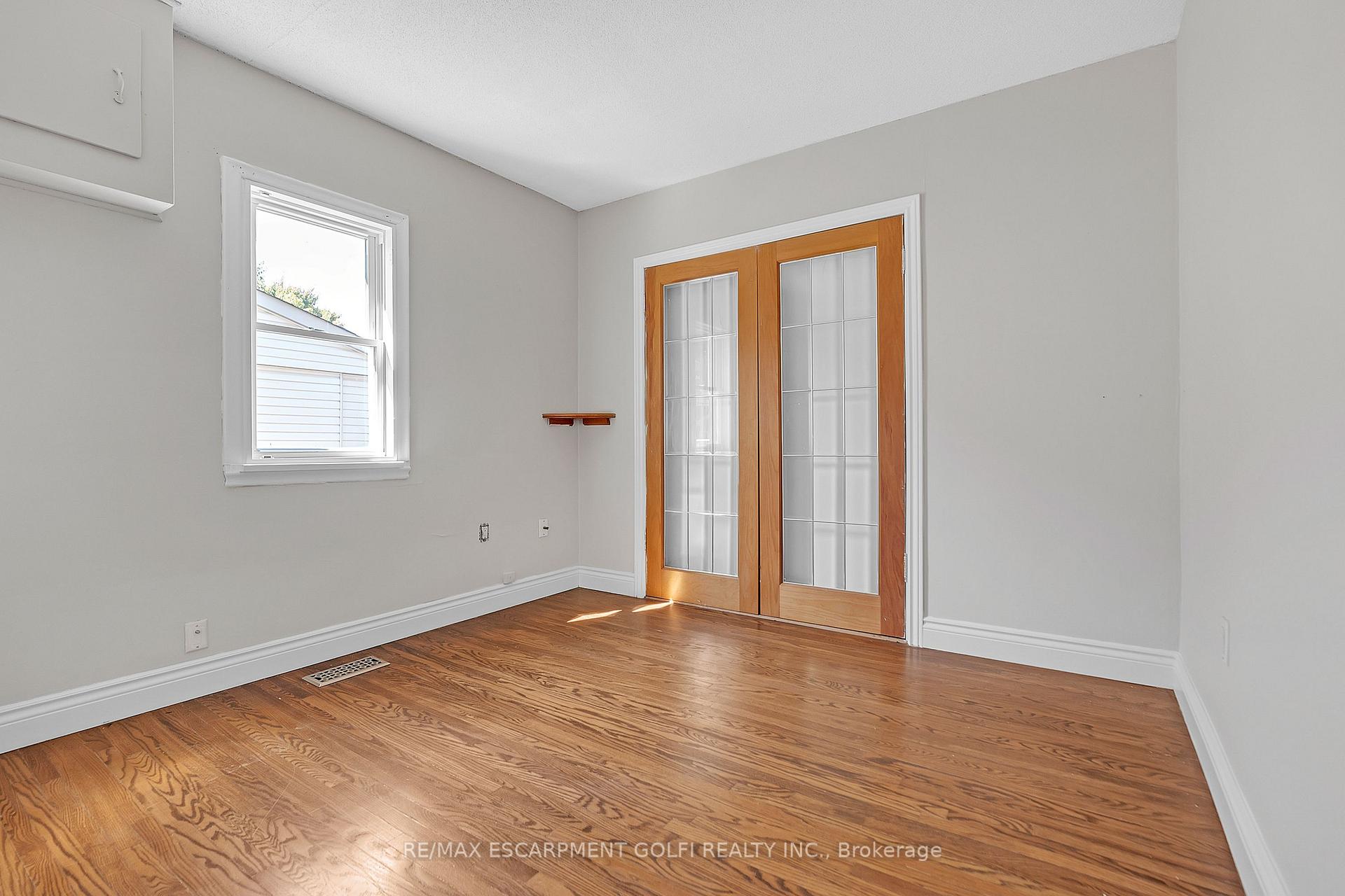 Photo 14 of 245 Cedardale Avenue, Hamilton, Stoney Creek — HOMEH