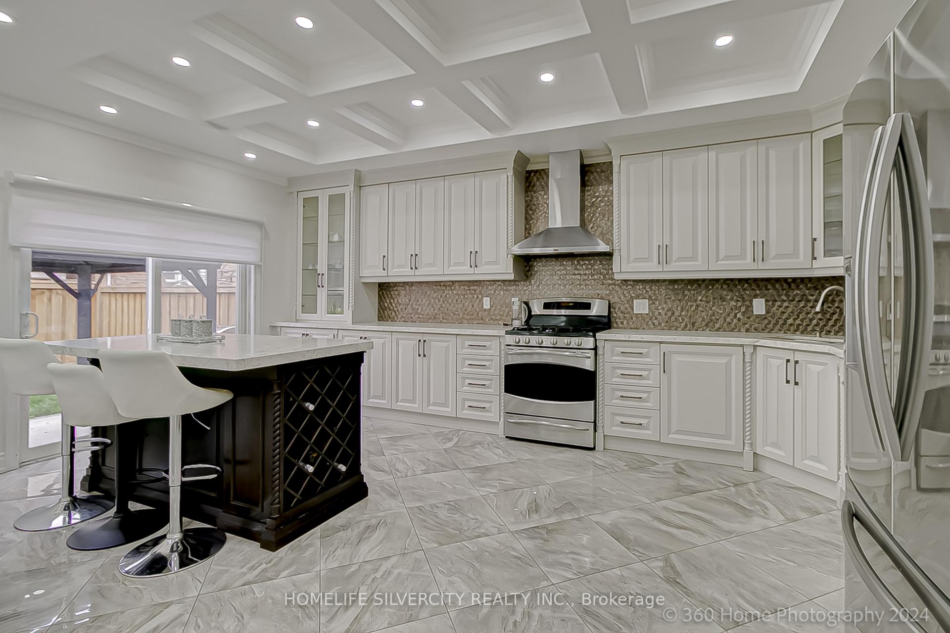 Photo 6 of 22 Dolly Varden Drive, Brampton, Sandringham-Wellington North — HOMEH