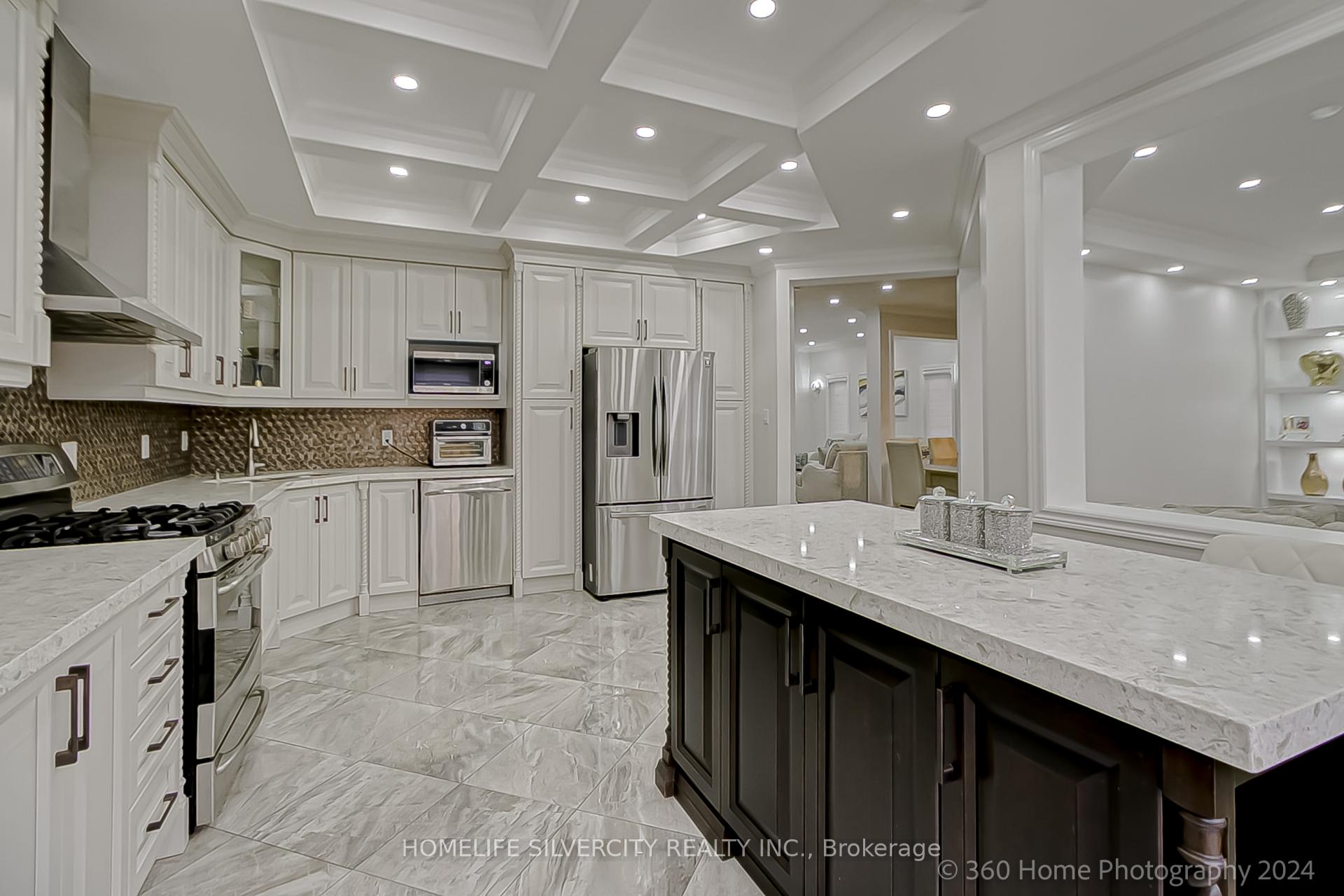 Photo 8 of 22 Dolly Varden Drive, Brampton, Sandringham-Wellington North — HOMEH