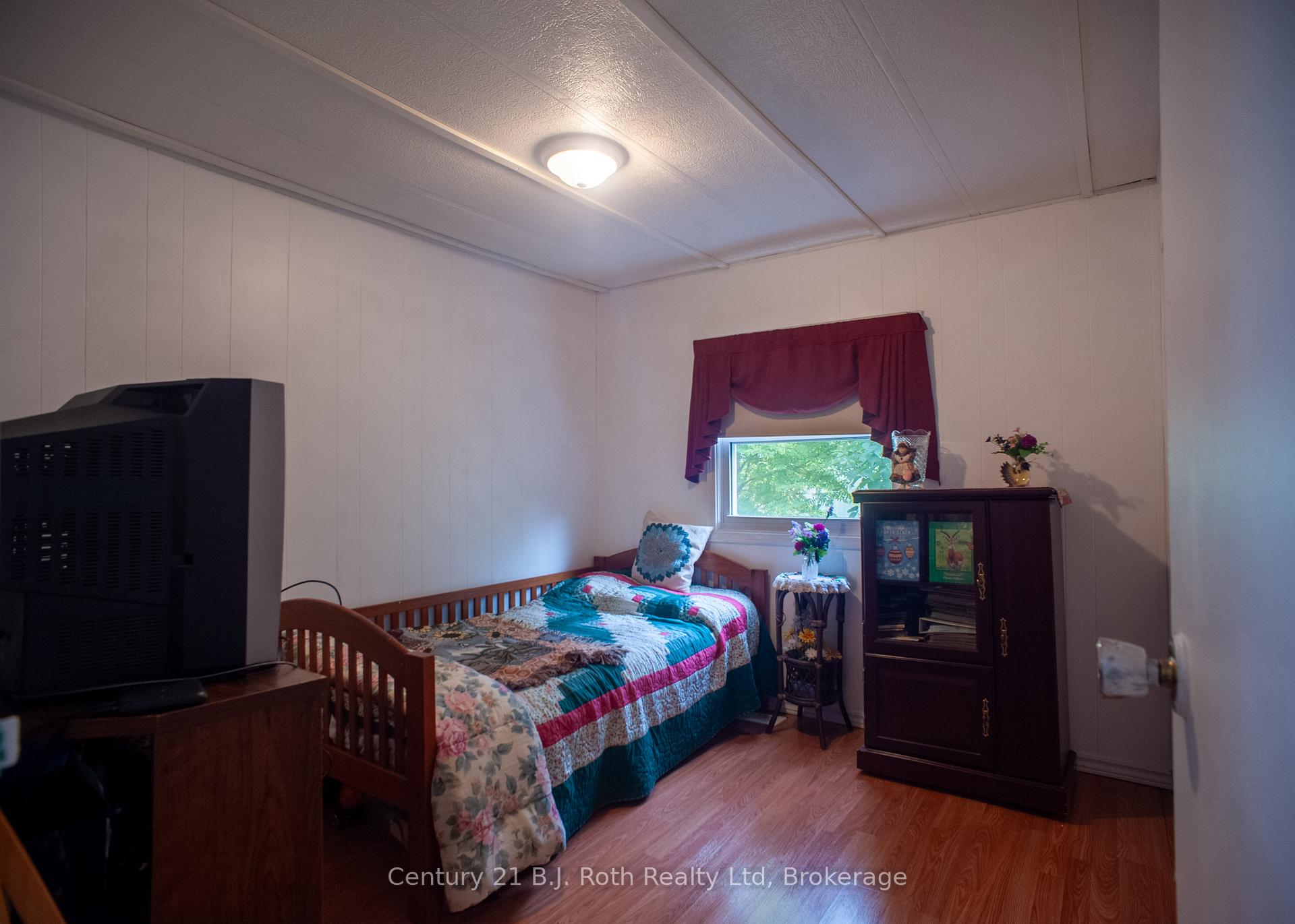Photo 11 of 25 Vic's Road, Midland — HOMEH