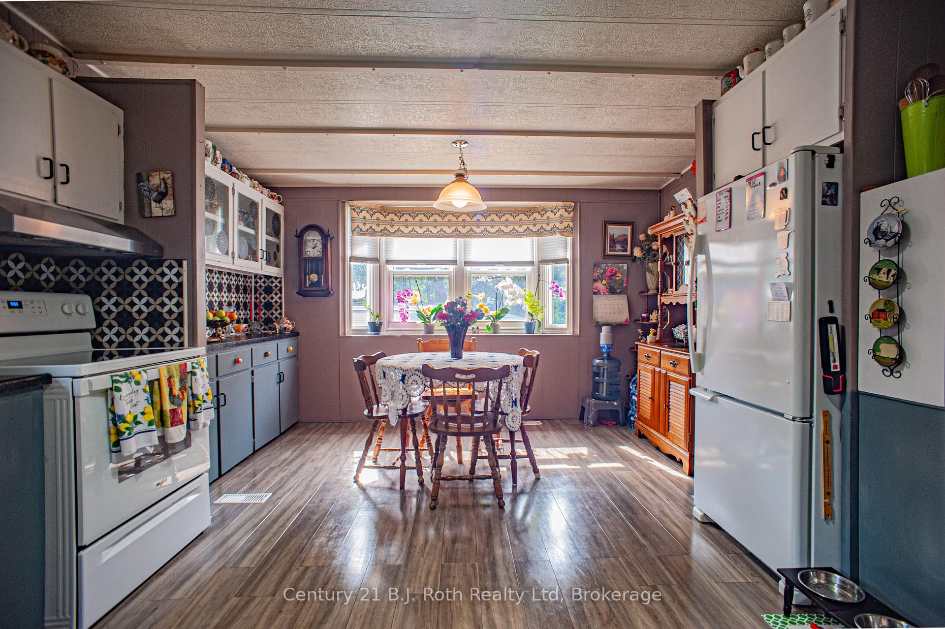 Photo 19 of 25 Vic's Road, Midland — HOMEH