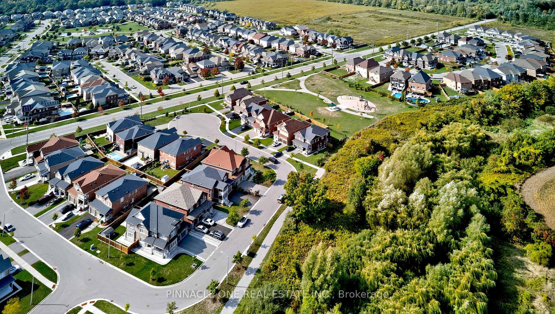 Photo 5 of 38 Quick Trail, Clarington, Bowmanville — HOMEH