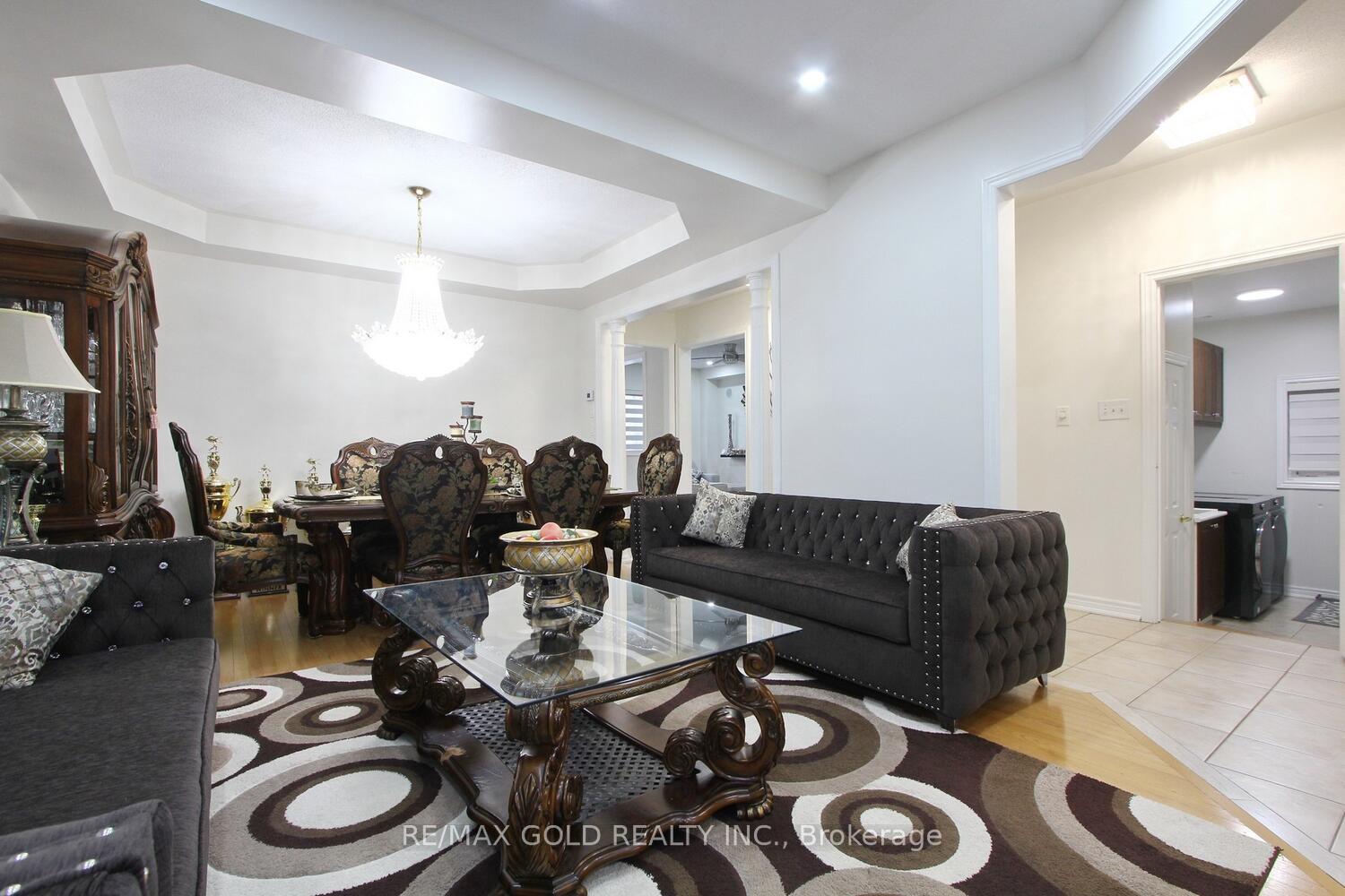 Photo 6 of 42 Strathdale Road, Brampton, Bram East — HOMEH