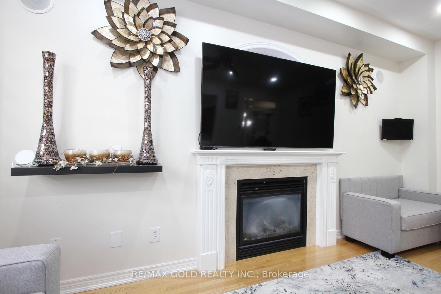 Photo 7 of 42 Strathdale Road, Brampton, Bram East — HOMEH