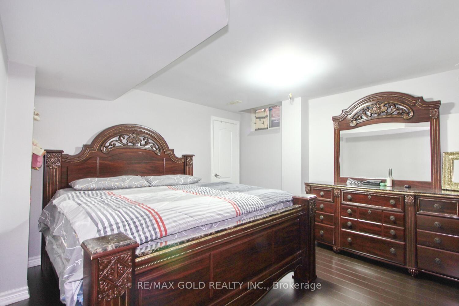 Photo 17 of 42 Strathdale Road, Brampton, Bram East — HOMEH