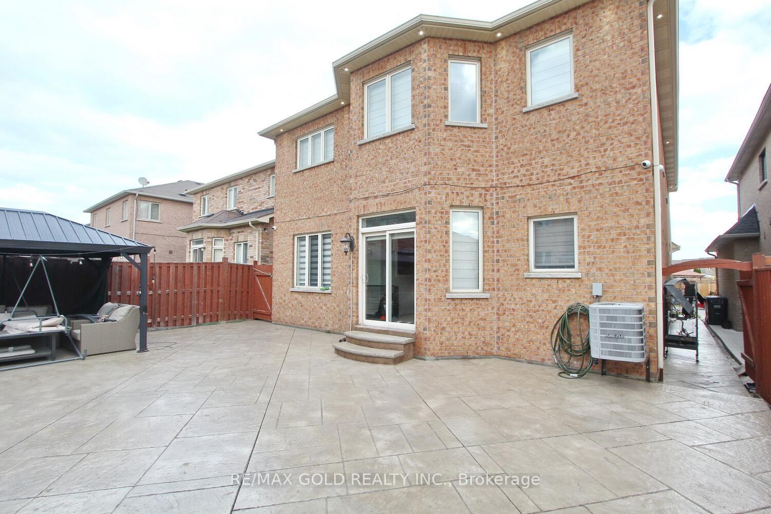 Photo 32 of 42 Strathdale Road, Brampton, Bram East — HOMEH