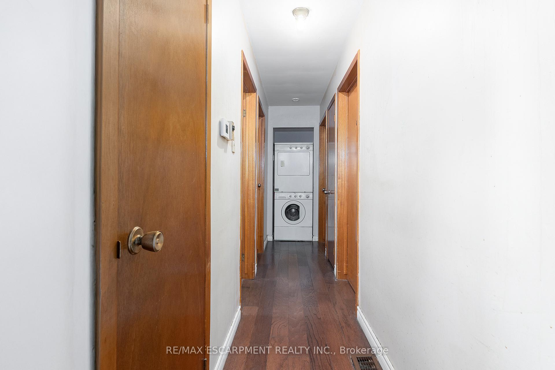 Photo 3 of 81 Limeridge Road W, Hamilton, Rolston — HOMEH