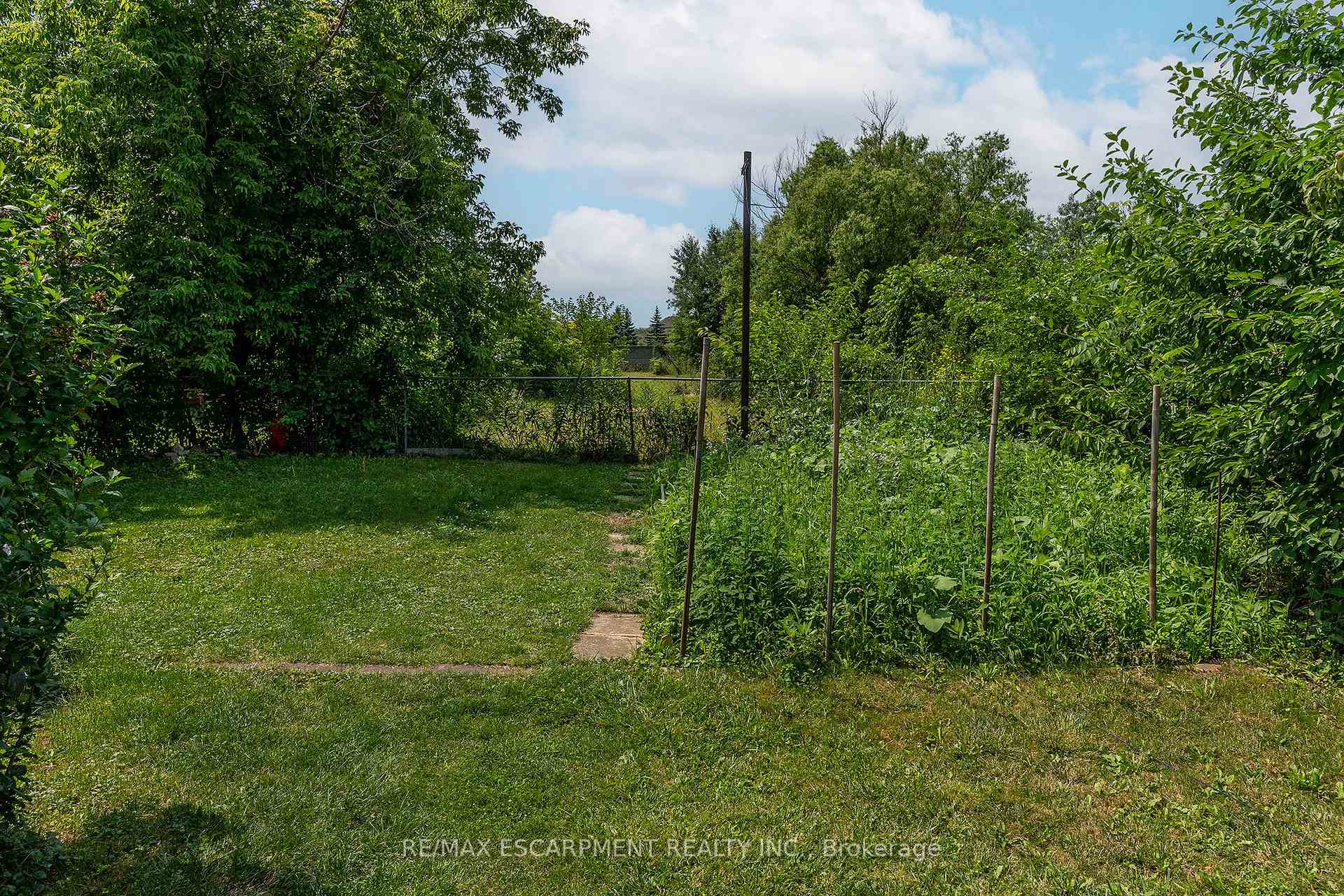 Photo 8 of 81 Limeridge Road W, Hamilton, Rolston — HOMEH