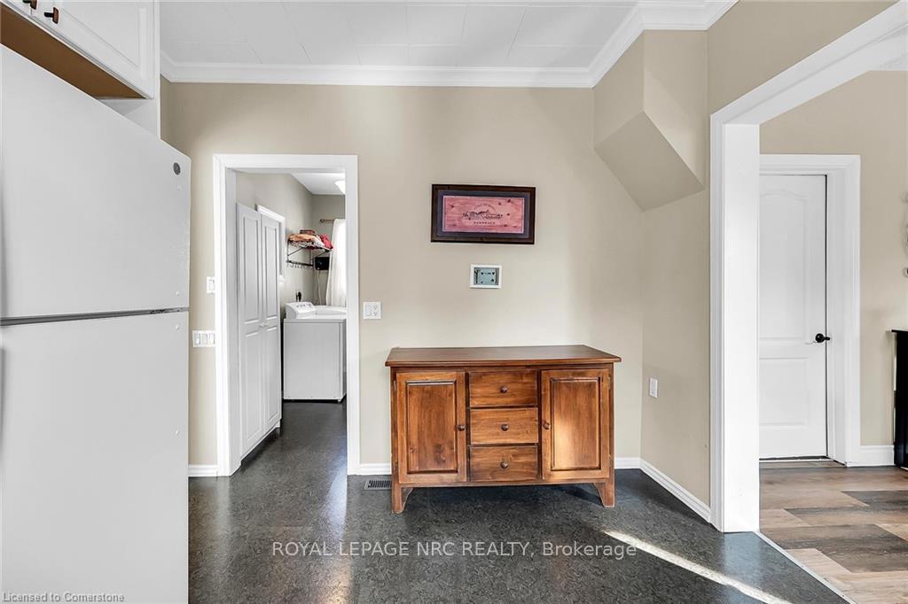 Photo 8 of 74 East 18th Street, Hamilton, Inch Park — HOMEH