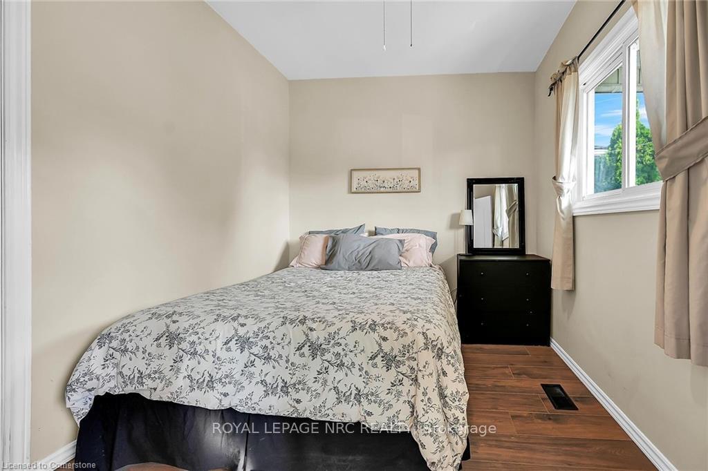 Photo 9 of 74 East 18th Street, Hamilton, Inch Park — HOMEH