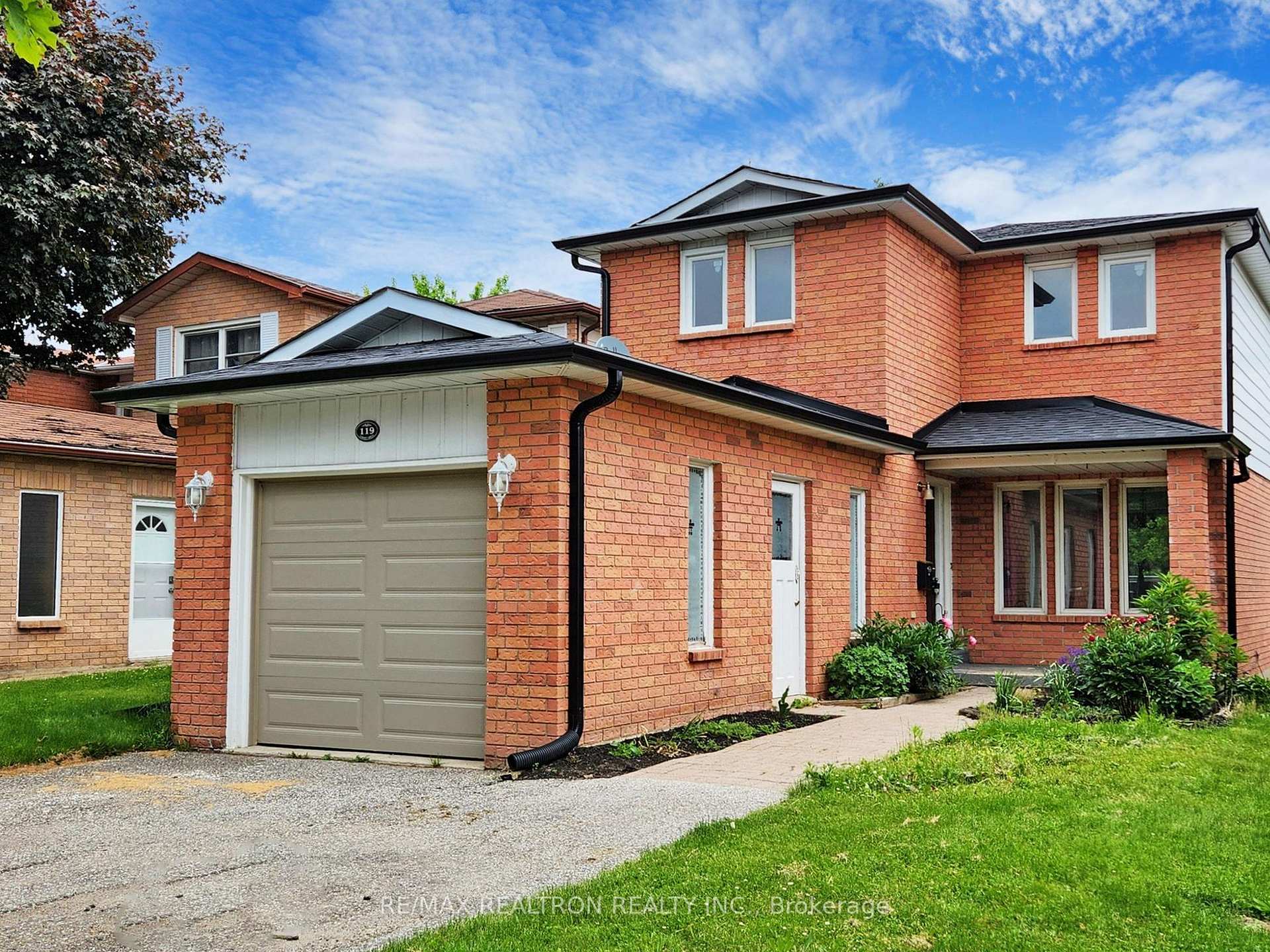 Photo 1 of 119 Garden Drive, Barrie, Allandale Heights — HOMEH