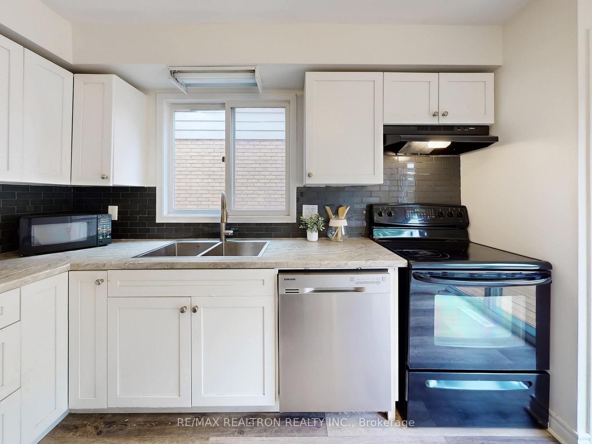 Photo 13 of 119 Garden Drive, Barrie, Allandale Heights — HOMEH