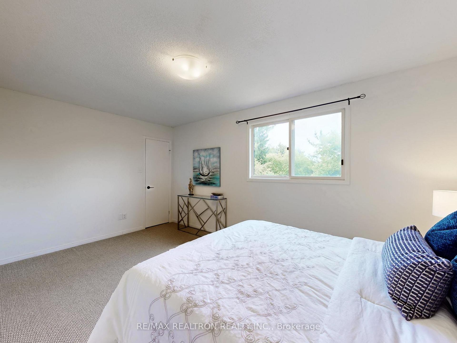 Photo 23 of 119 Garden Drive, Barrie, Allandale Heights — HOMEH