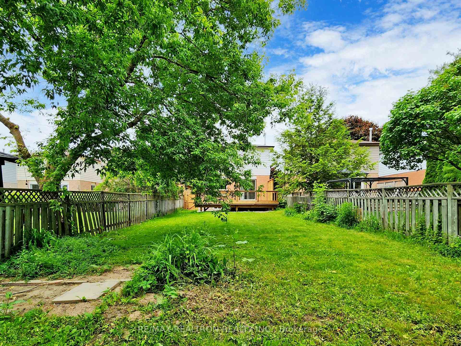 Photo 33 of 119 Garden Drive, Barrie, Allandale Heights — HOMEH