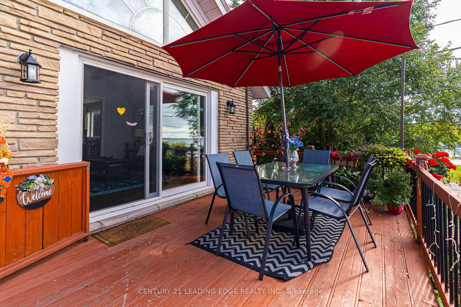 Photo 3 of 55 Lake Drive N, Georgina, Historic Lakeshore Communities — HOMEH