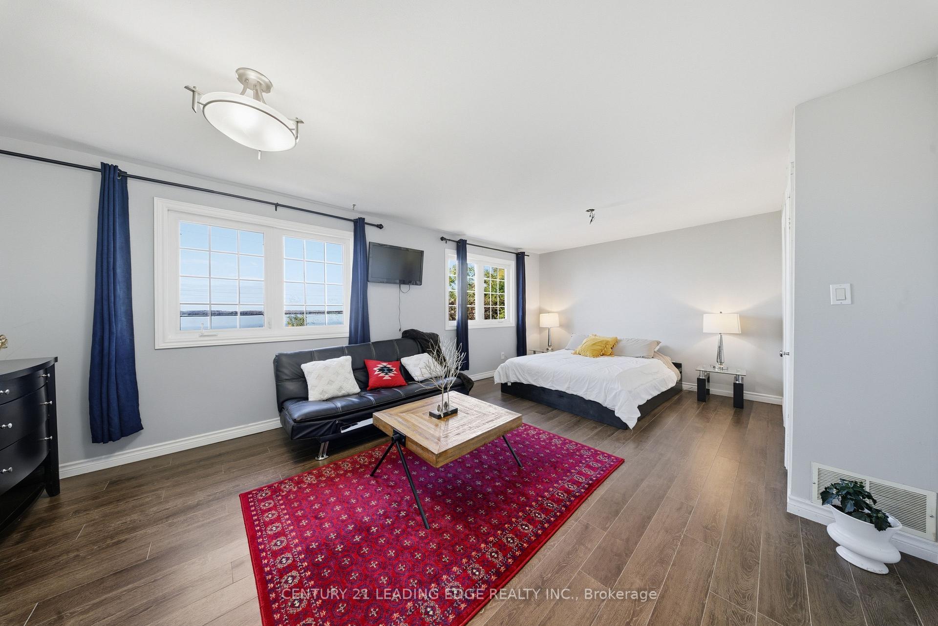Photo 11 of 55 Lake Drive N, Georgina, Historic Lakeshore Communities — HOMEH