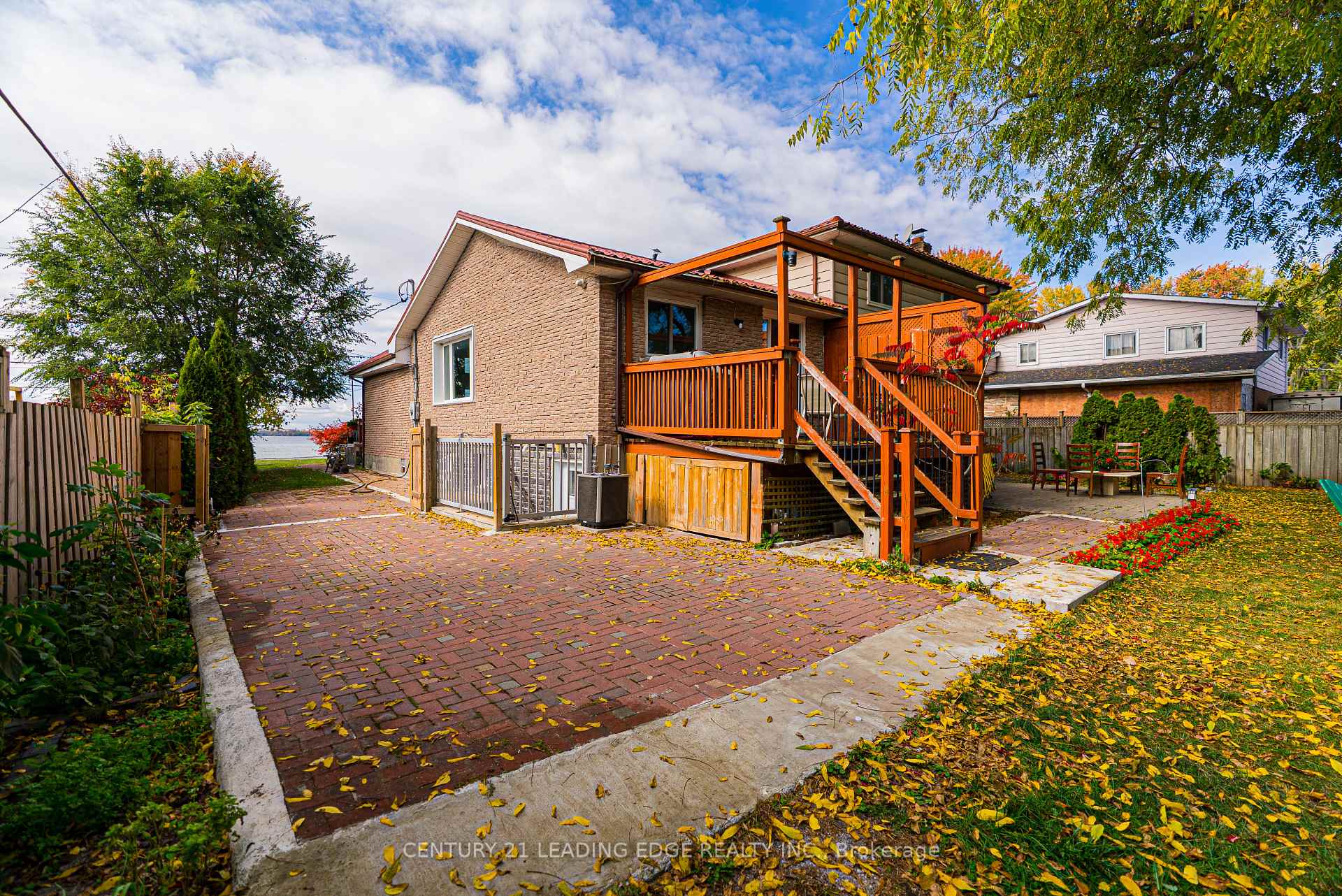Photo 33 of 55 Lake Drive N, Georgina, Historic Lakeshore Communities — HOMEH