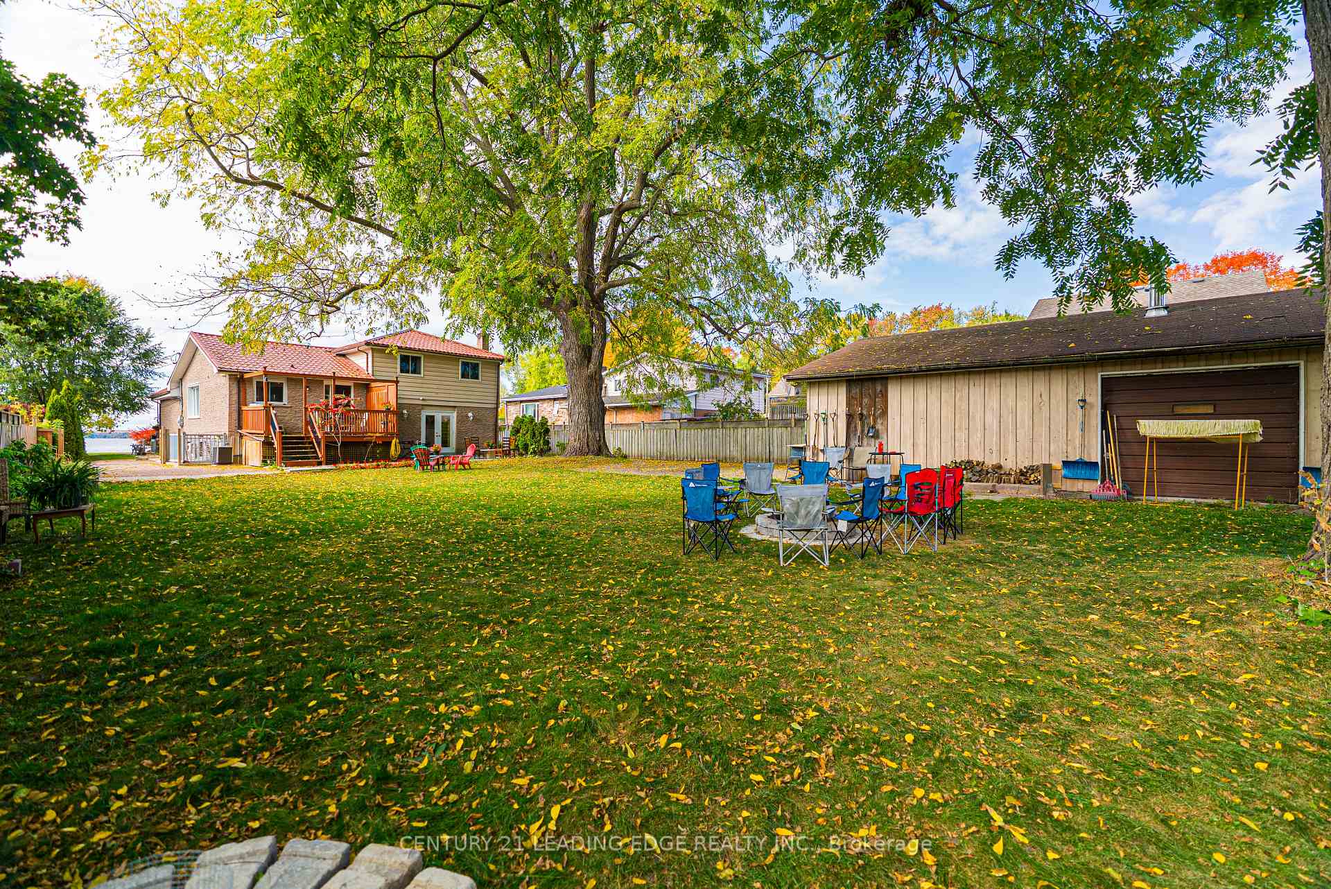 Photo 32 of 55 Lake Drive N, Georgina, Historic Lakeshore Communities — HOMEH