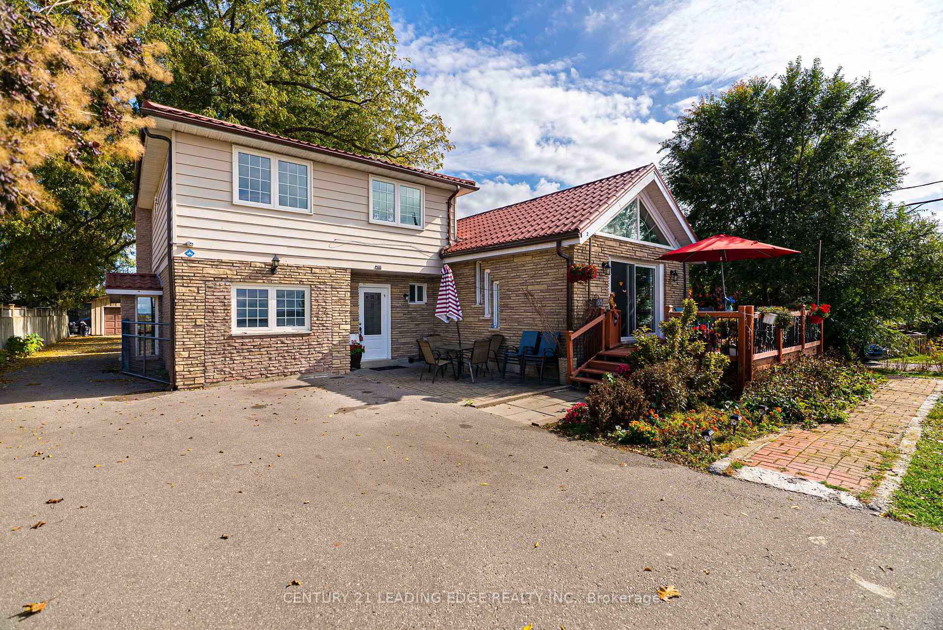 Photo 34 of 55 Lake Drive N, Georgina, Historic Lakeshore Communities — HOMEH