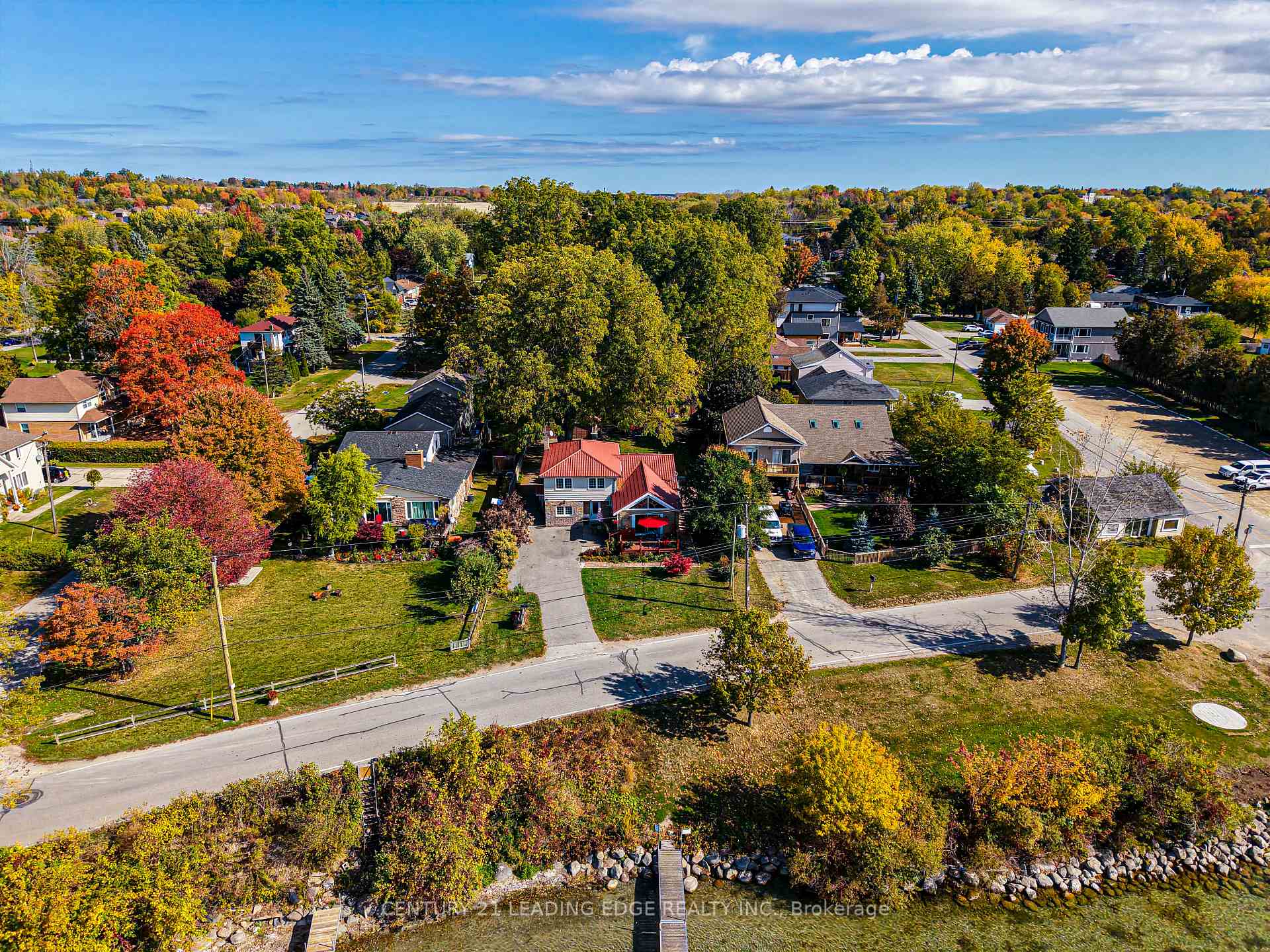 Photo 43 of 55 Lake Drive N, Georgina, Historic Lakeshore Communities — HOMEH