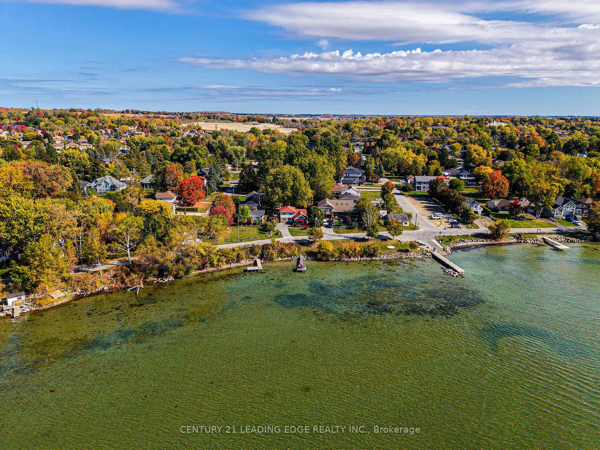 Photo 39 of 55 Lake Drive N, Georgina, Historic Lakeshore Communities — HOMEH