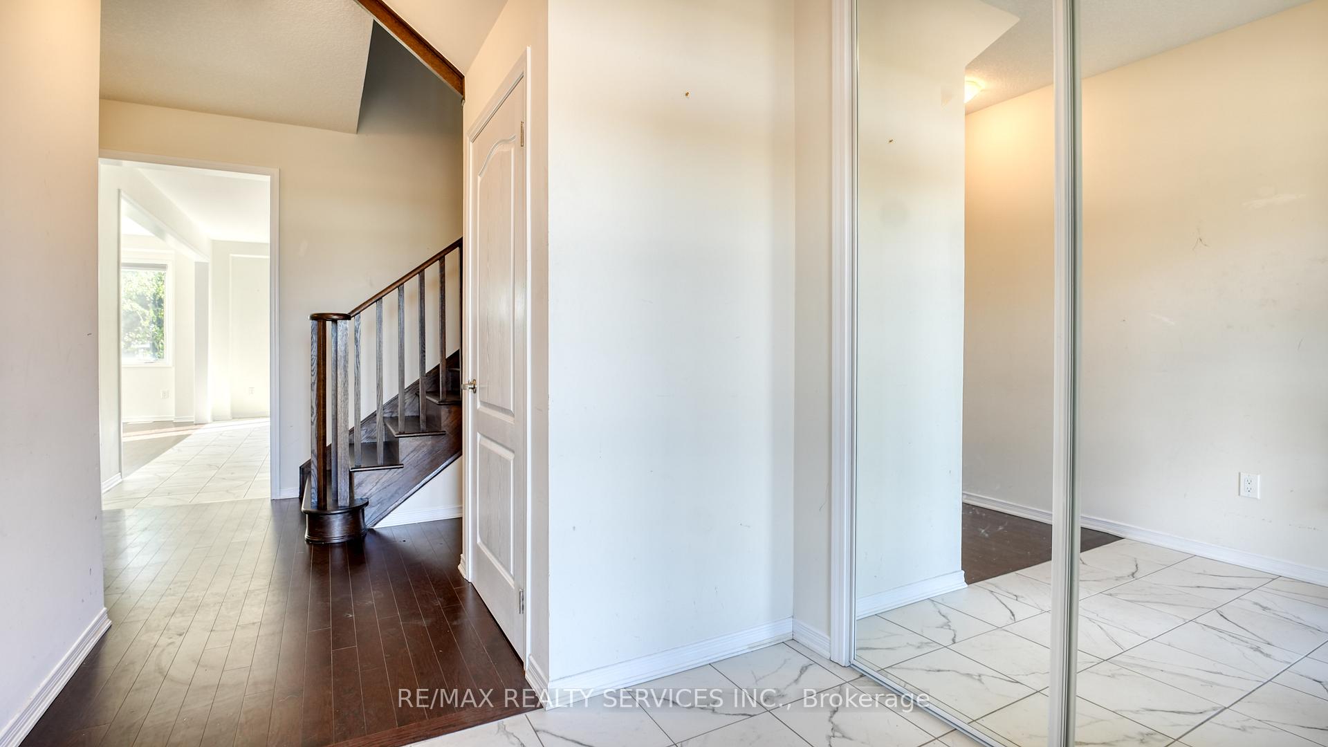 Photo 3 of 112 David Street, Haldimand — HOMEH