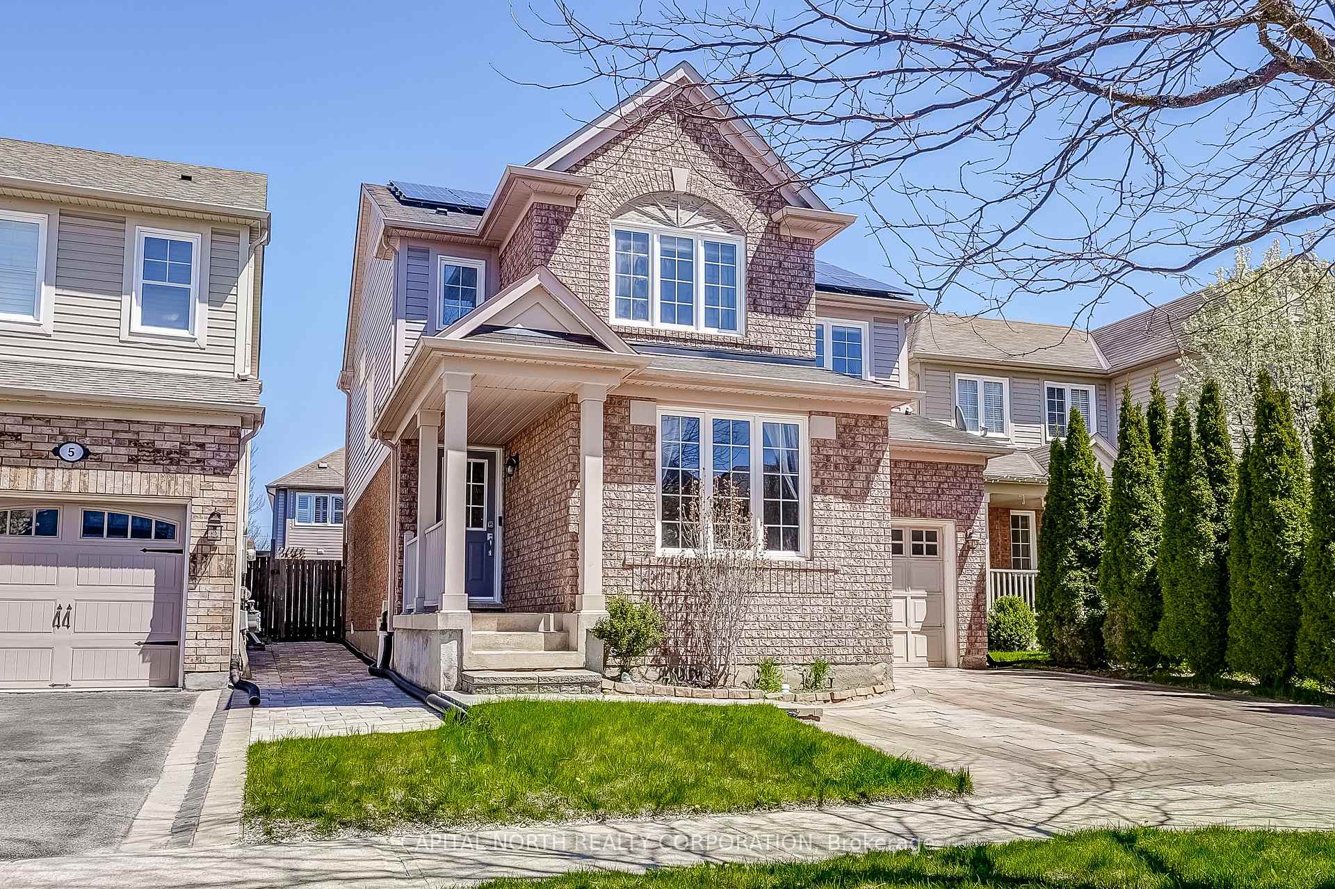 Front of 7 Dunning Drive