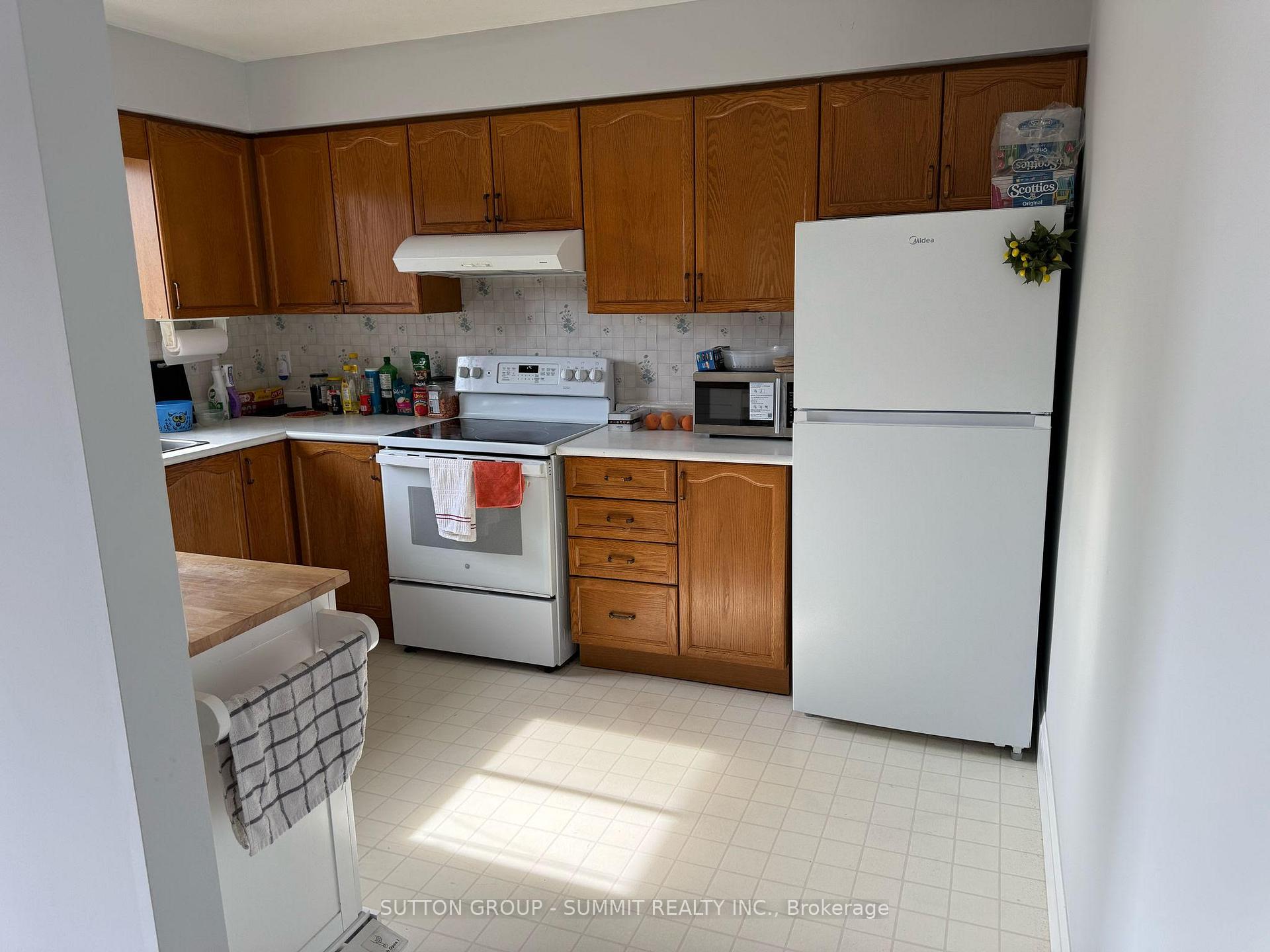 Photo 3 of Unit upper level, 33 Freshmeadow Way, Guelph, Willow West/Sugarbush/West Acres — HOMEH