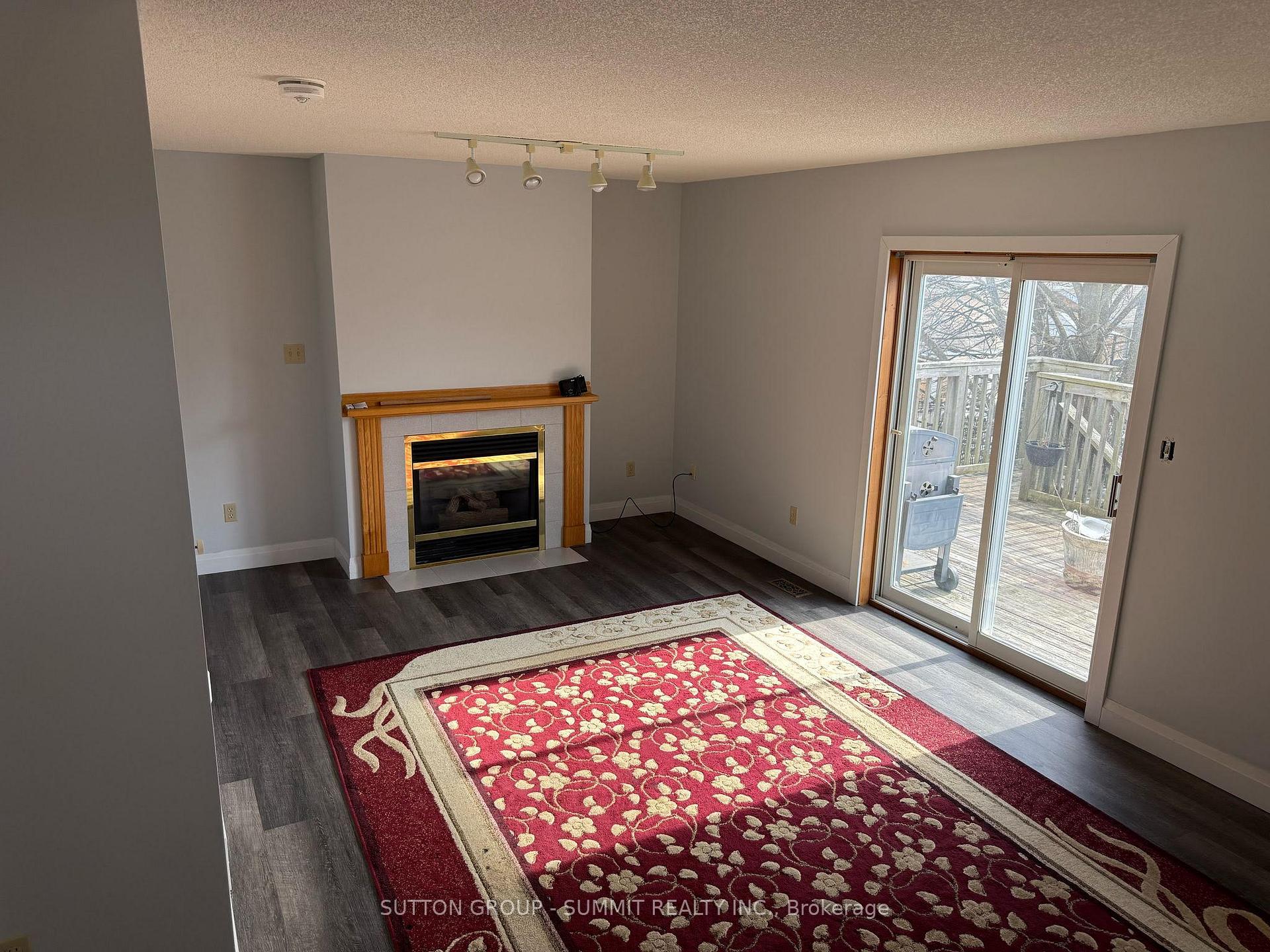 Photo 6 of Unit upper level, 33 Freshmeadow Way, Guelph, Willow West/Sugarbush/West Acres — HOMEH