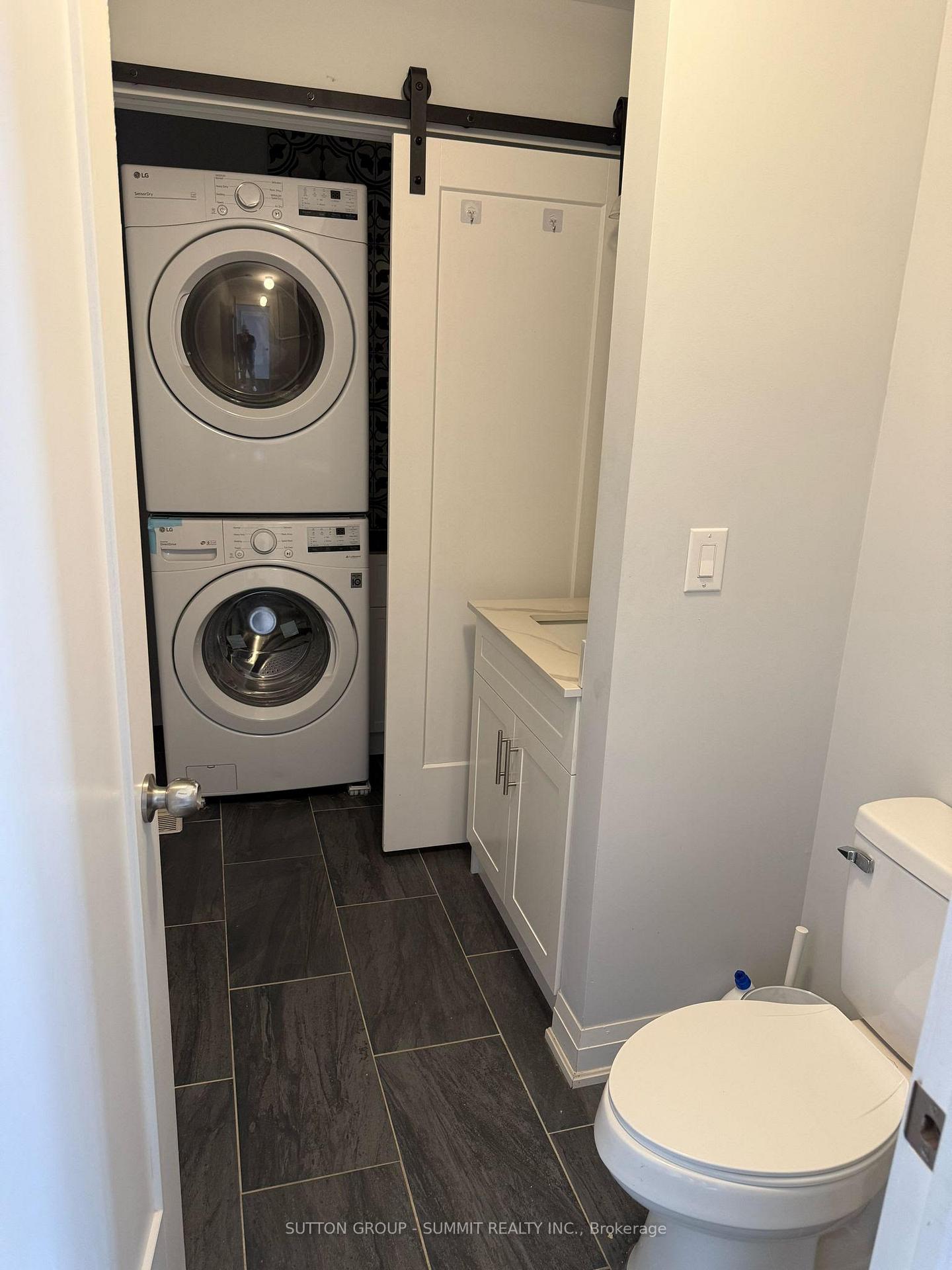 Photo 13 of Unit upper level, 33 Freshmeadow Way, Guelph, Willow West/Sugarbush/West Acres — HOMEH