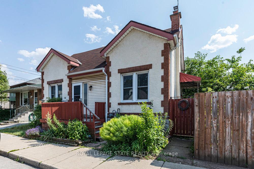 Photo 2 of 14 Allan Avenue, Hamilton, Homeside — HOMEH