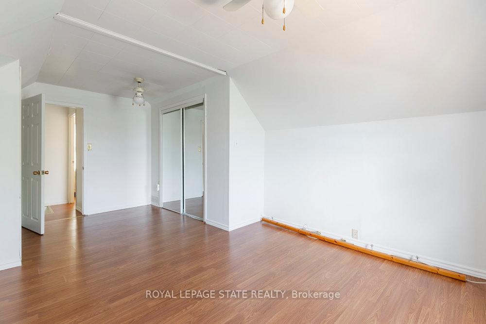 Photo 33 of 14 Allan Avenue, Hamilton, Homeside — HOMEH