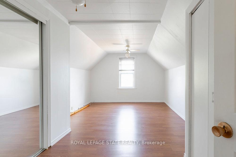 Photo 35 of 14 Allan Avenue, Hamilton, Homeside — HOMEH