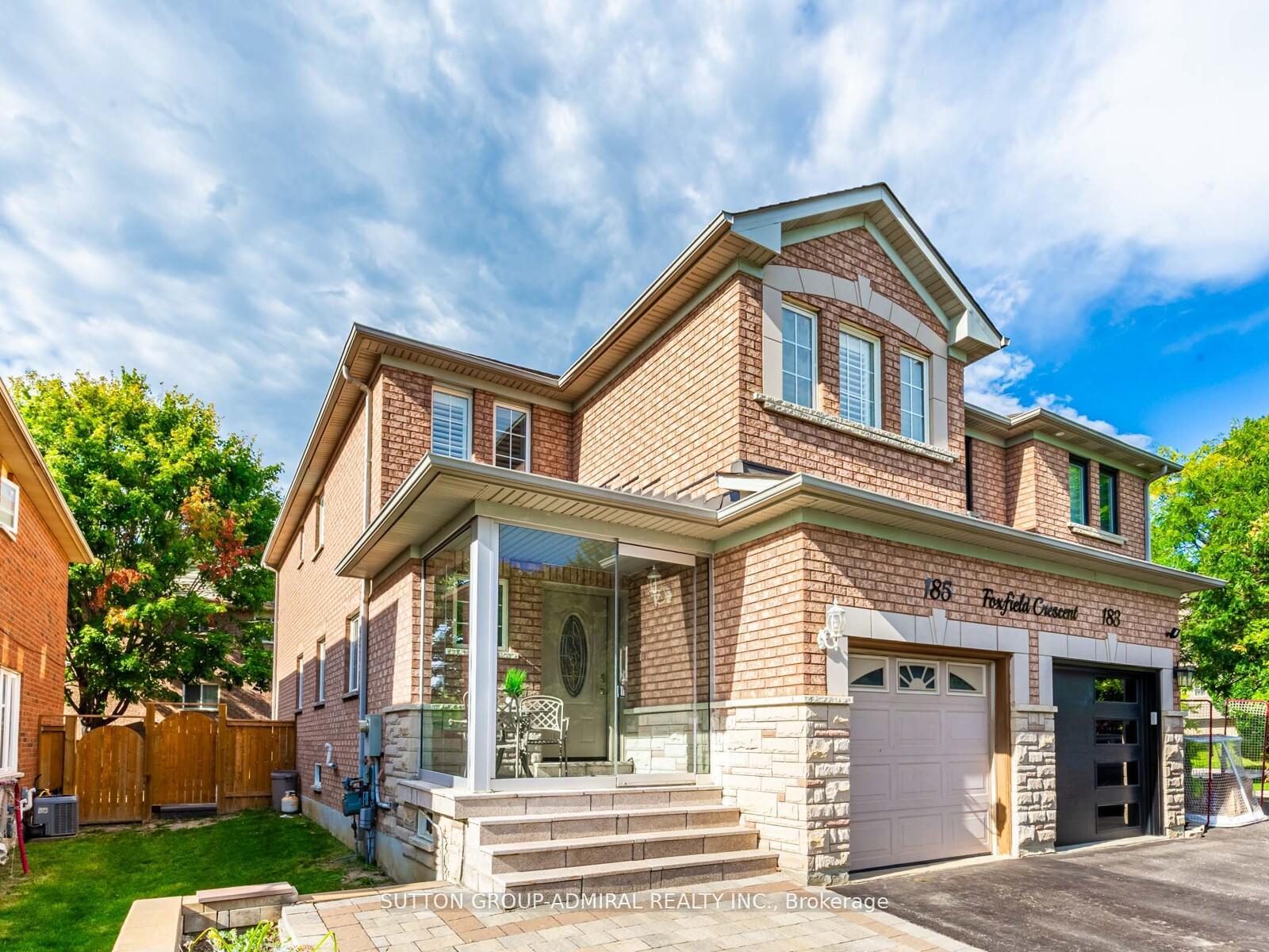Front of 185 Foxfield Crescent