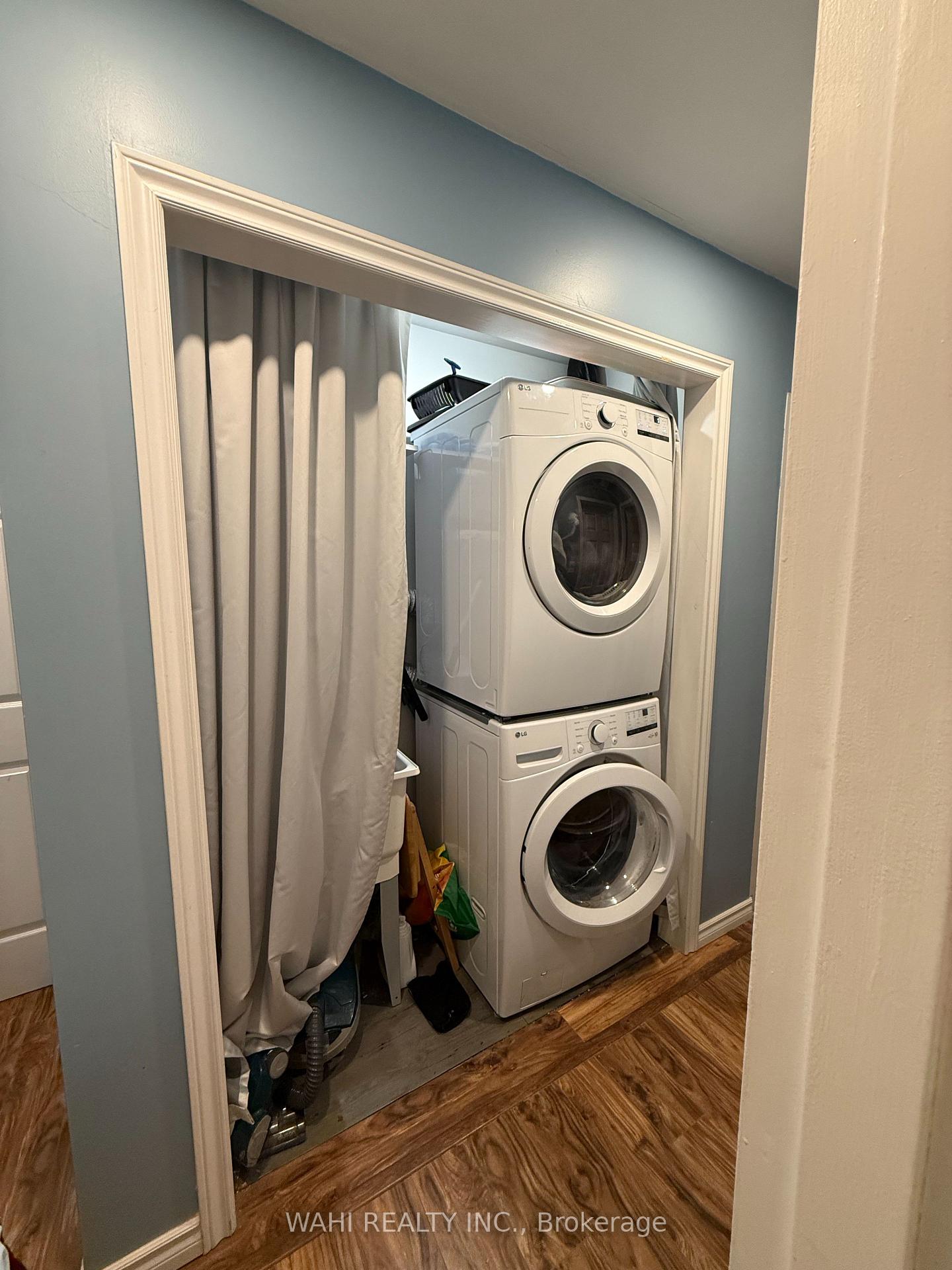 Photo 7 of Unit UNIT 1, 255 Carson Drive W, Hamilton, Lisgar — HOMEH