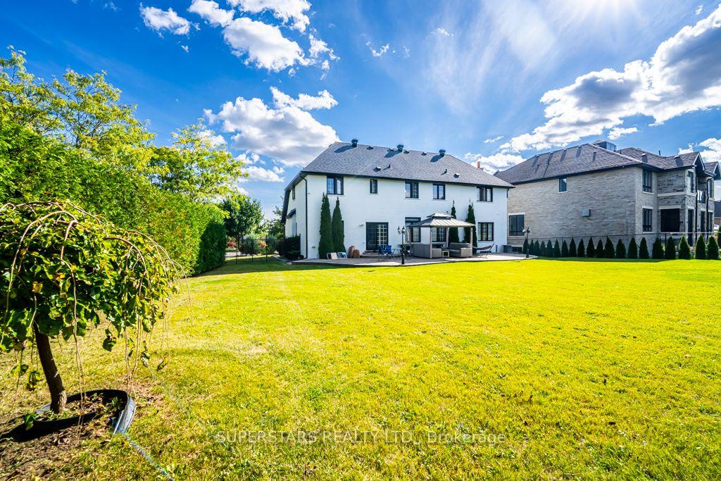 Photo 5 of 343 Athabasca Drive, Vaughan, Rural Vaughan — HOMEH