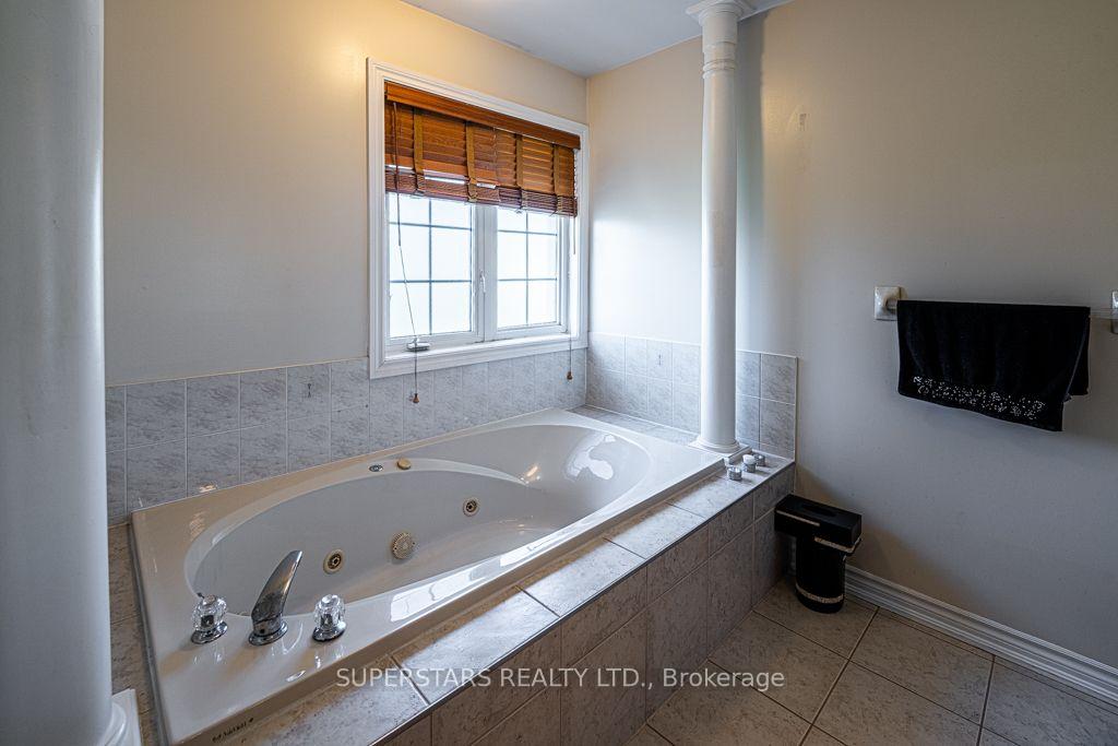 Photo 27 of 343 Athabasca Drive, Vaughan, Rural Vaughan — HOMEH
