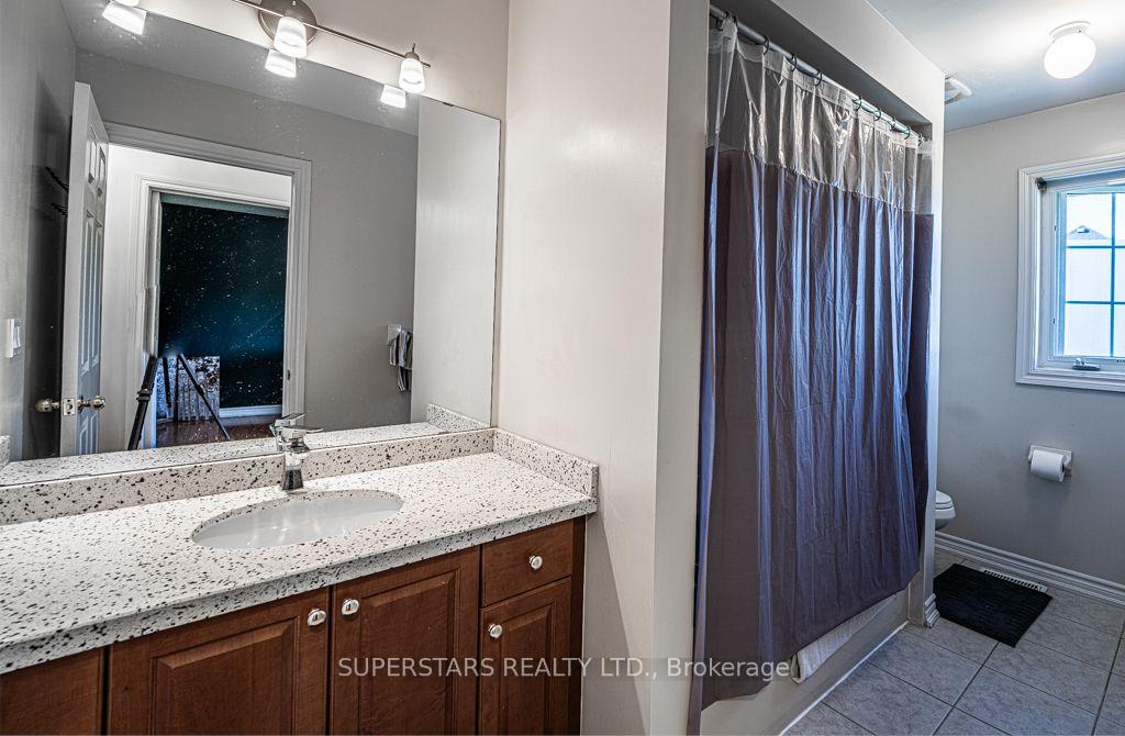 Photo 36 of 343 Athabasca Drive, Vaughan, Rural Vaughan — HOMEH