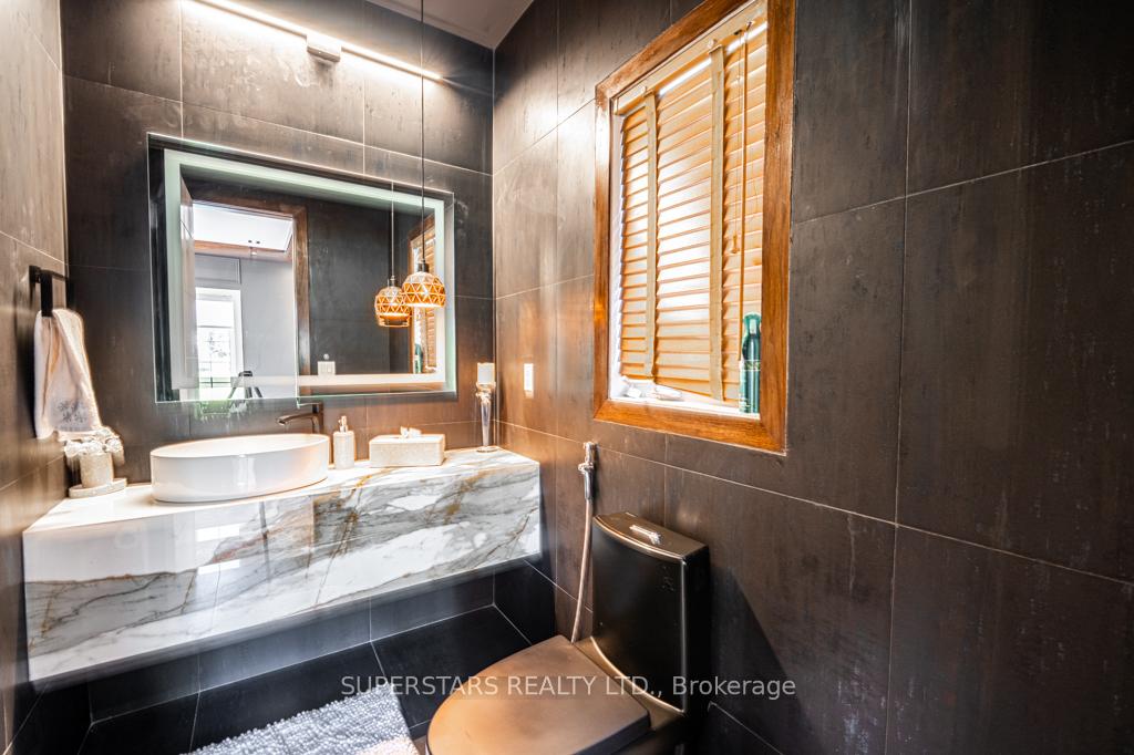 Photo 37 of 343 Athabasca Drive, Vaughan, Rural Vaughan — HOMEH
