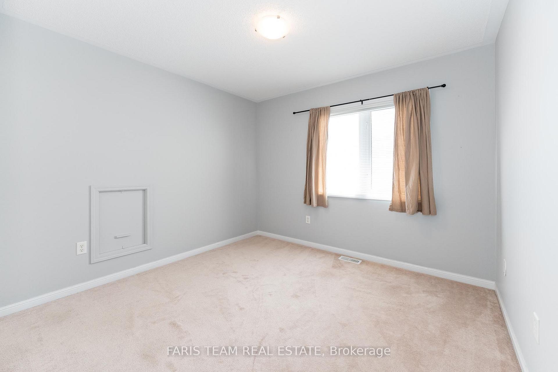 Photo 16 of 4 Callander Crescent, New Tecumseth, Alliston — HOMEH