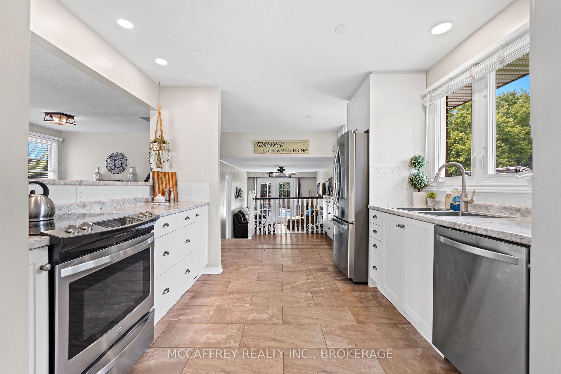 Photo 13 of 801 High Gate Park Drive, Kingston, South of Taylor-Kidd Blvd — HOMEH