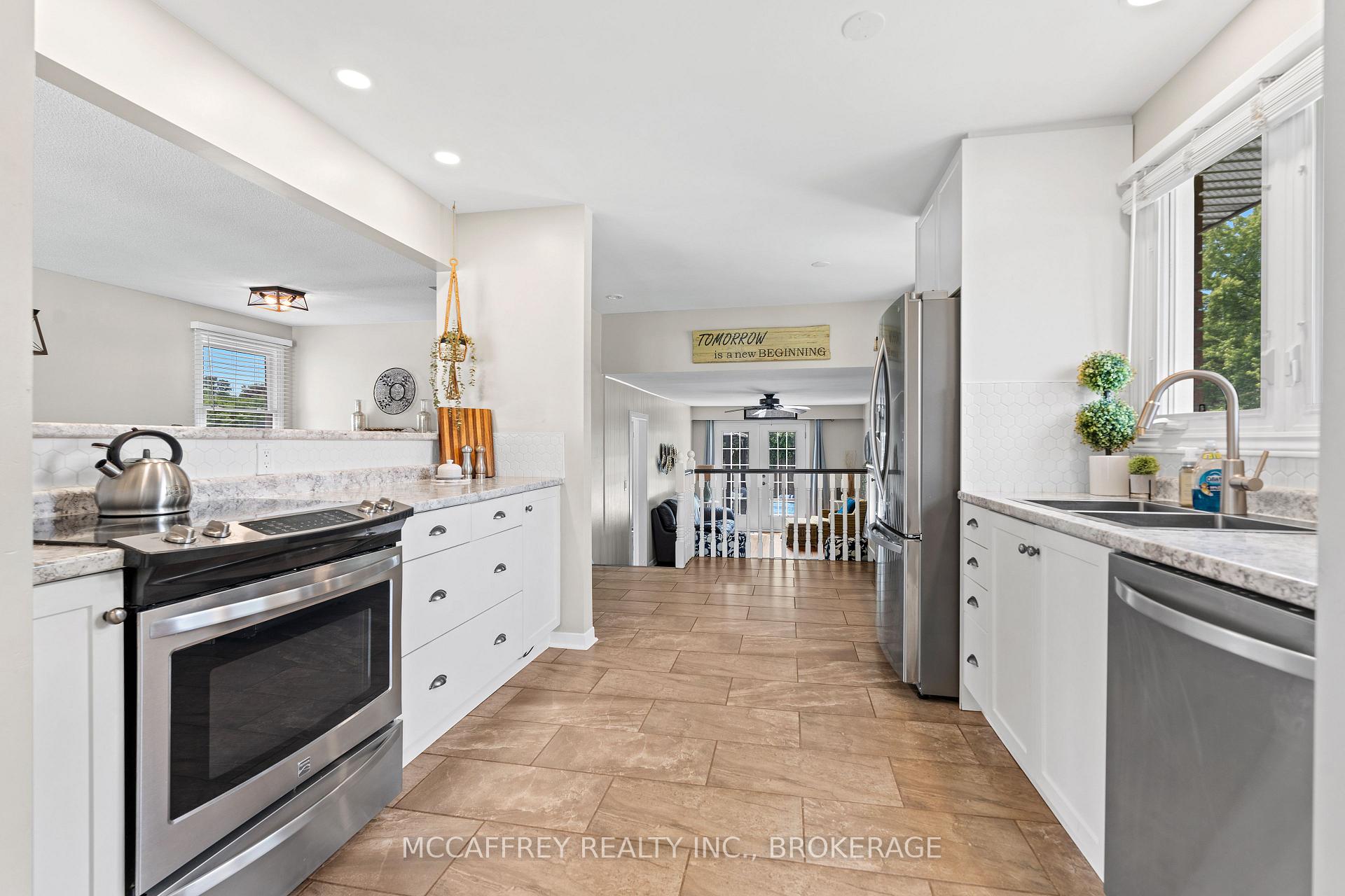 Photo 15 of 801 High Gate Park Drive, Kingston, South of Taylor-Kidd Blvd — HOMEH