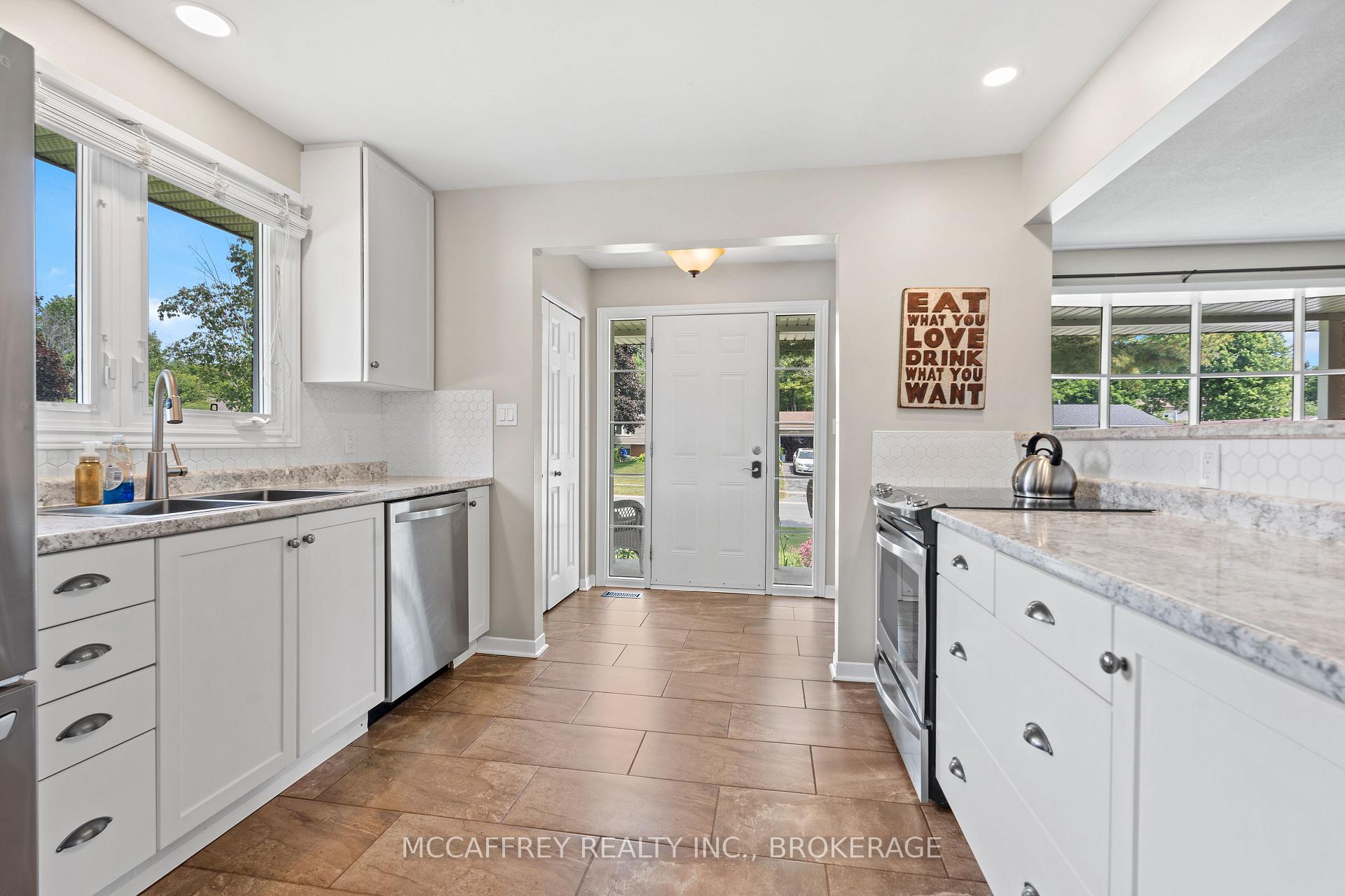 Photo 19 of 801 High Gate Park Drive, Kingston, South of Taylor-Kidd Blvd — HOMEH